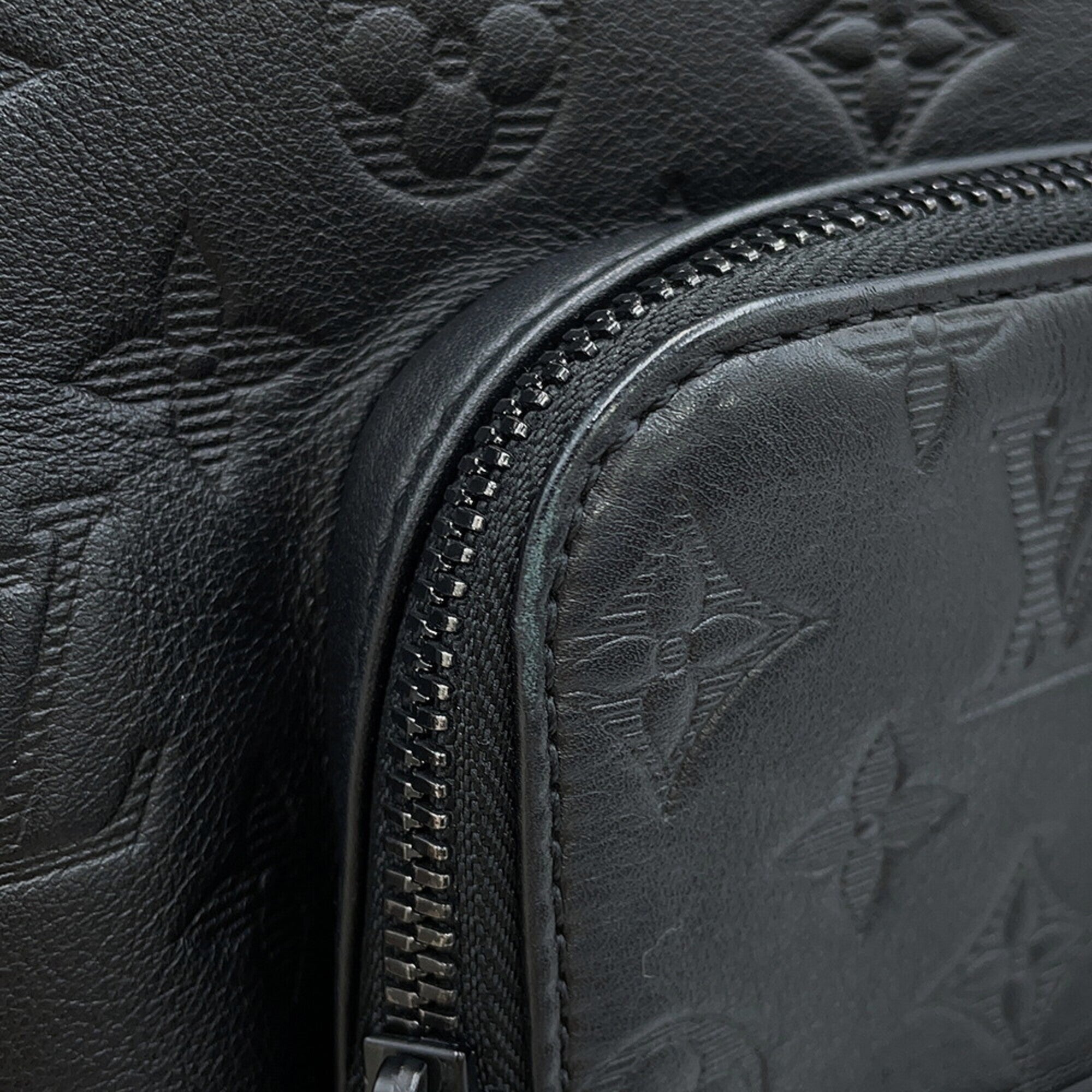Louis Vuitton Black Monogram Noir Monogram Shadow Handbag Sling Bag (Pre-Owned)