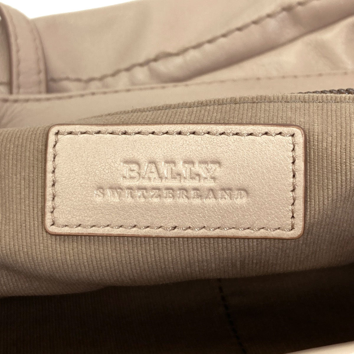 Bally Beige Leather Tote Bag (Pre-Owned)