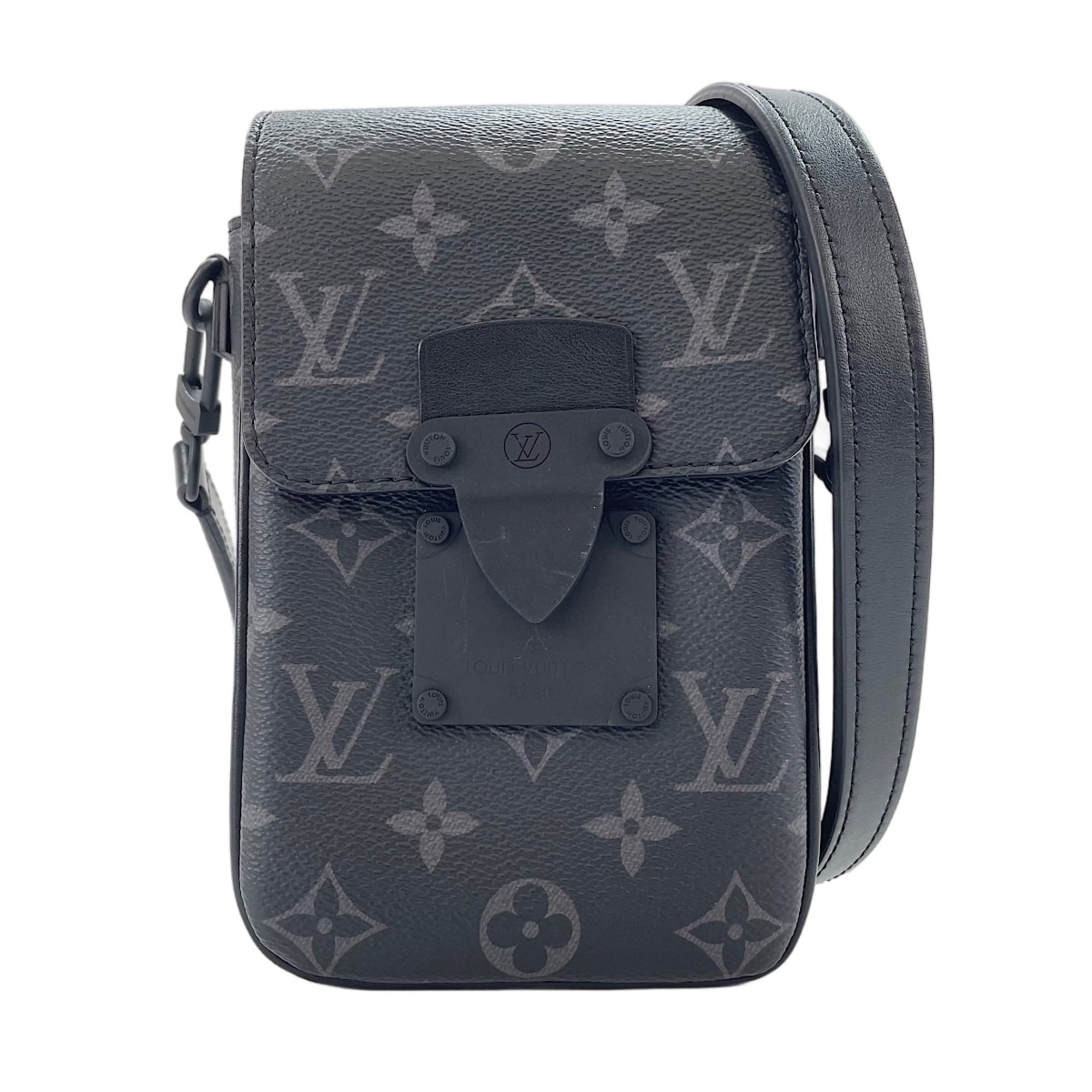 Louis Vuitton Black Shoulder Bag (Pre-Owned)