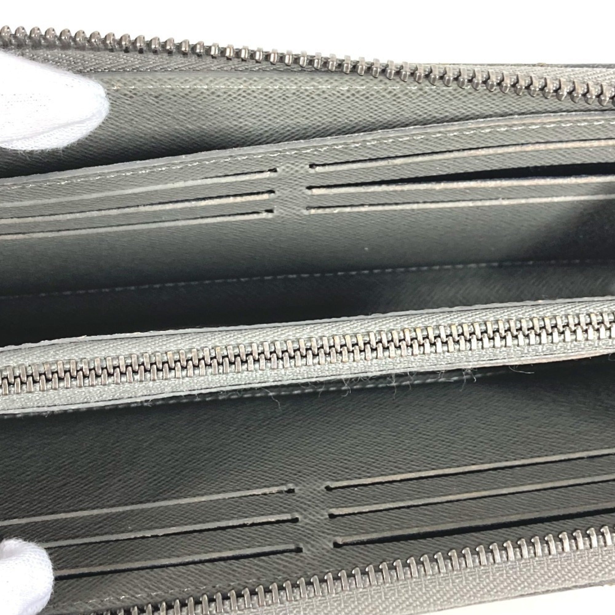 Louis Vuitton Gray Monogram Long Wallet (Bi-Fold) (Pre-Owned)