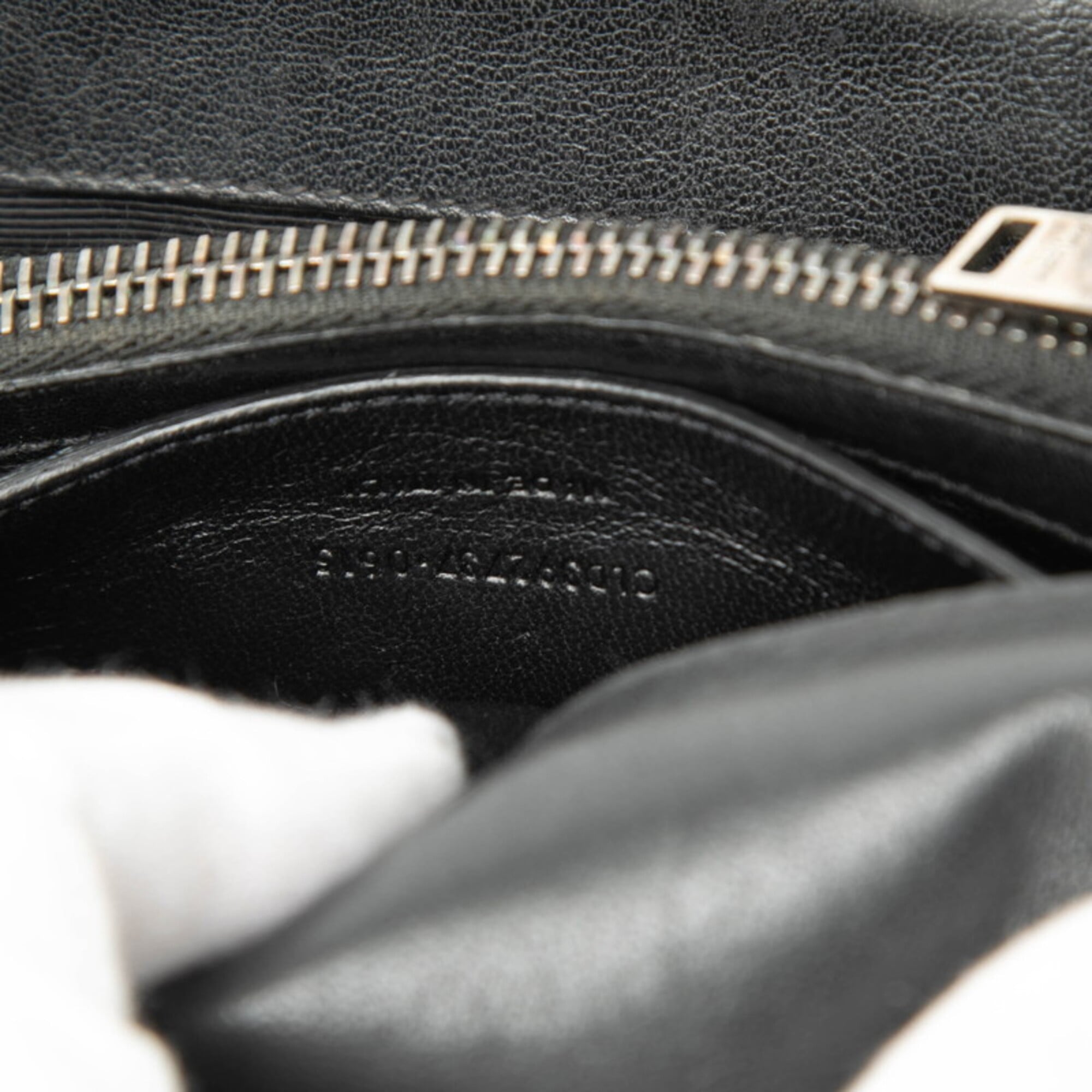 Saint Laurent Black Leather Handbag Shoulder Bag (Pre-Owned)