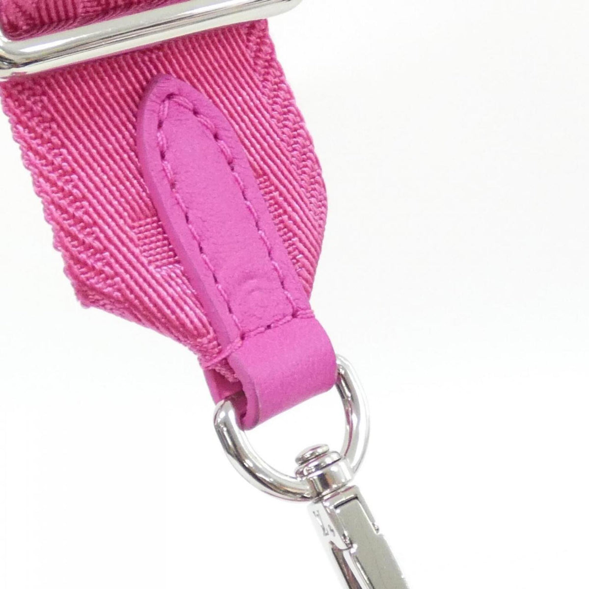 Louis Vuitton Pink Leather Shoulder Bag (Pre-Owned)