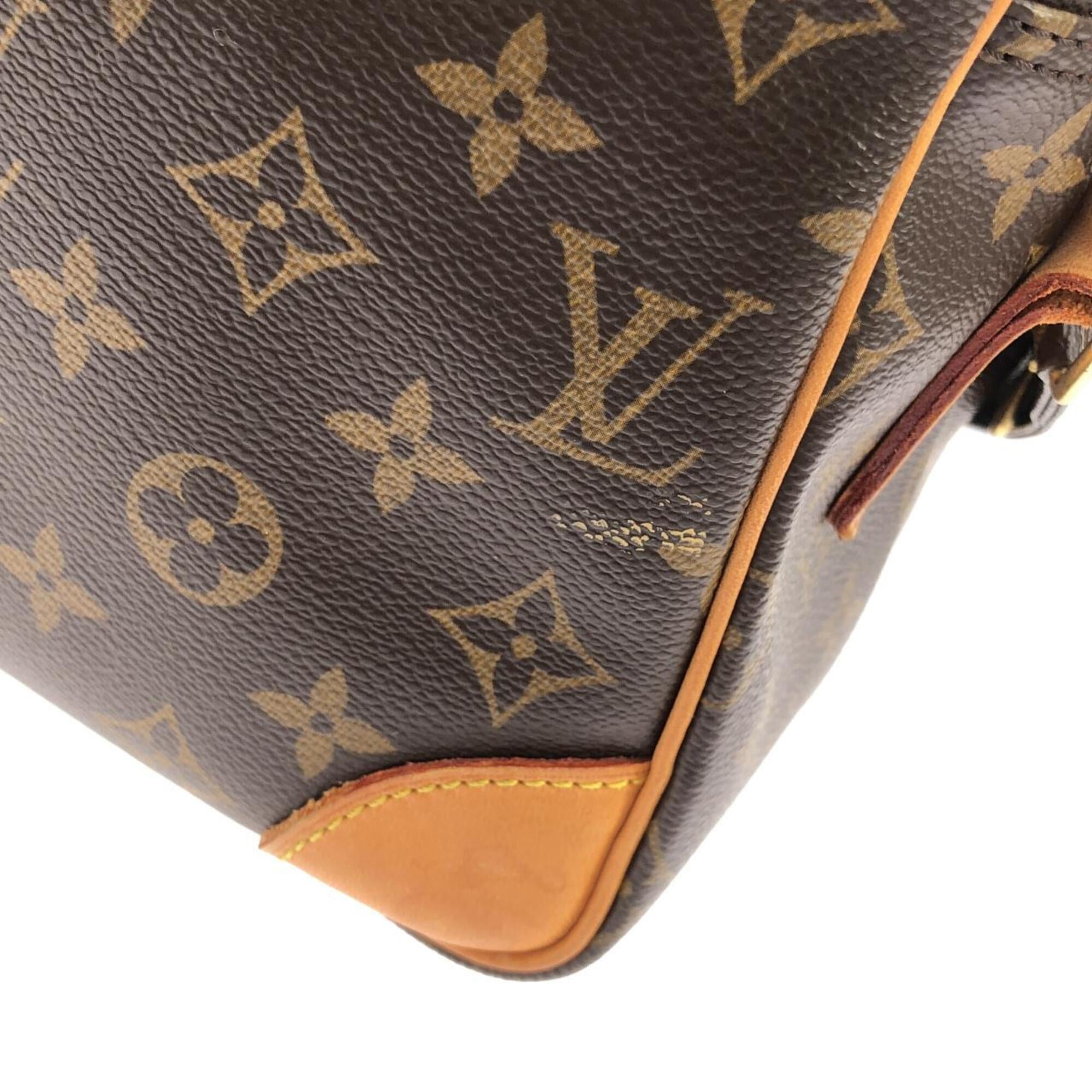 Louis Vuitton Marron Coated Canvas Shoulder Bag (Pre-Owned)
