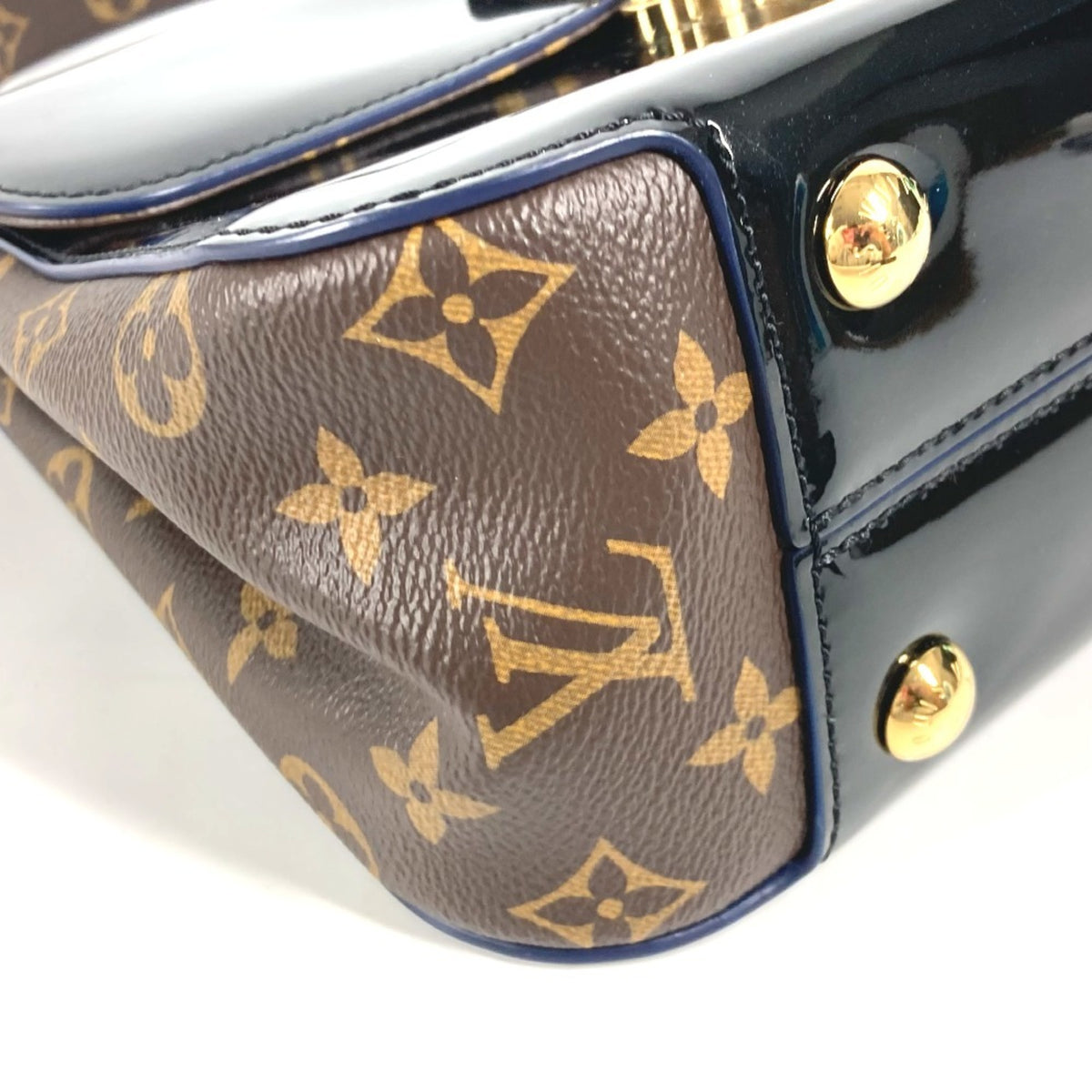 Louis Vuitton Black Brown Patent Leather Monogram Handbag (Pre-Owned)