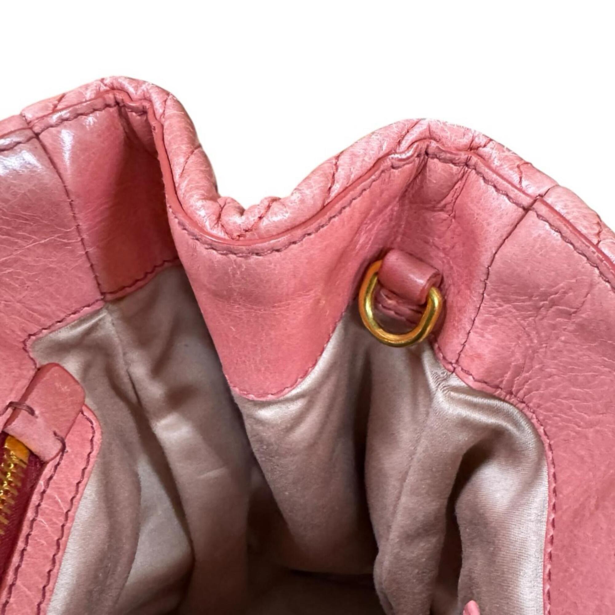 Miu Miu Pink Leather Shoulder Bag (Pre-Owned)