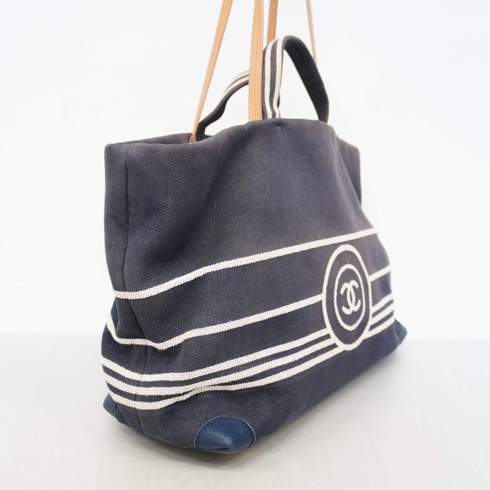 Chanel Navy Denim Handbag (Pre-Owned)