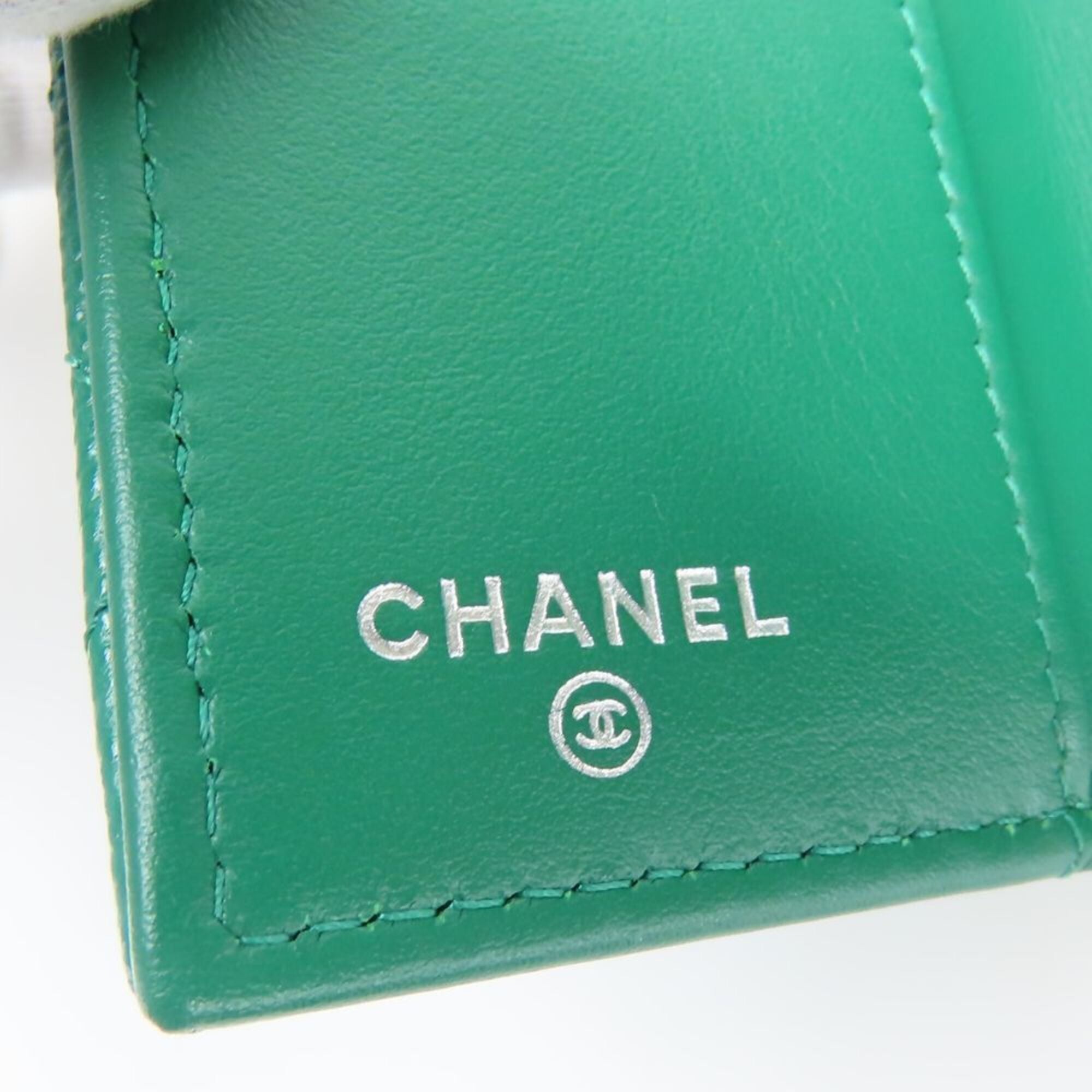 Chanel Green Grained Calfskin Wallet (Tri-Fold) (Pre-Owned)