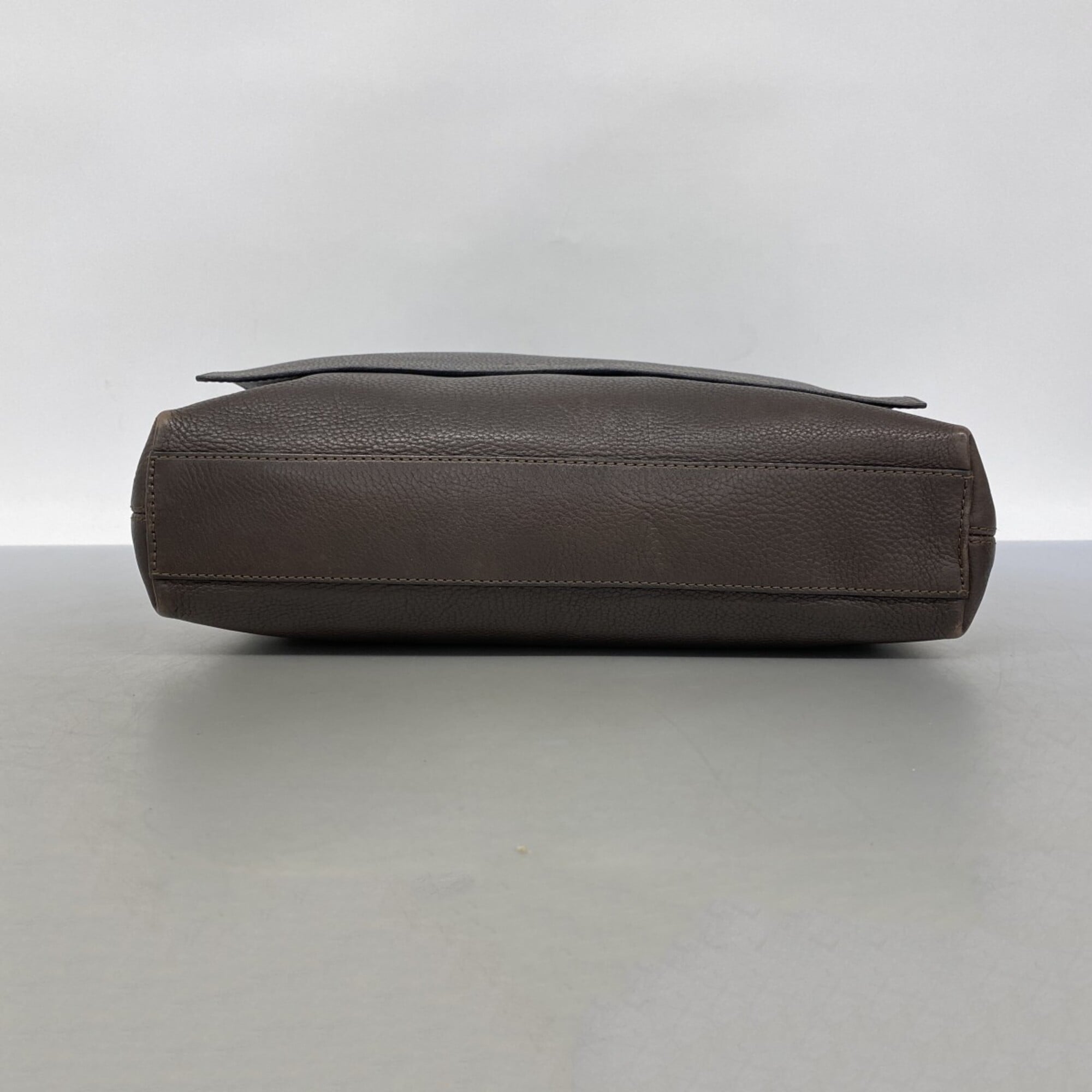 Celine Brown Leather Shoulder Bag (Pre-Owned)