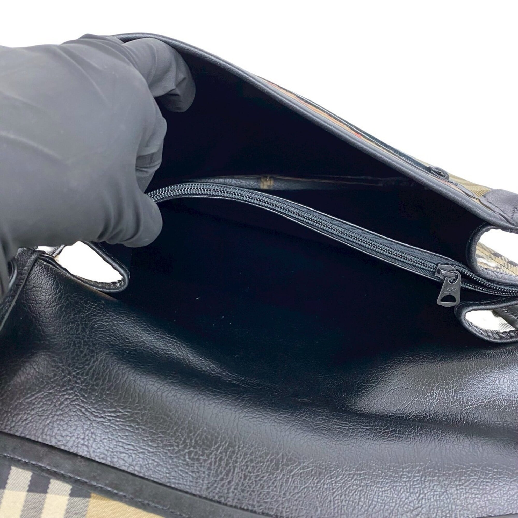 Burberry Beige Black Canvas Leather Shoulder Bag (Pre-Owned)