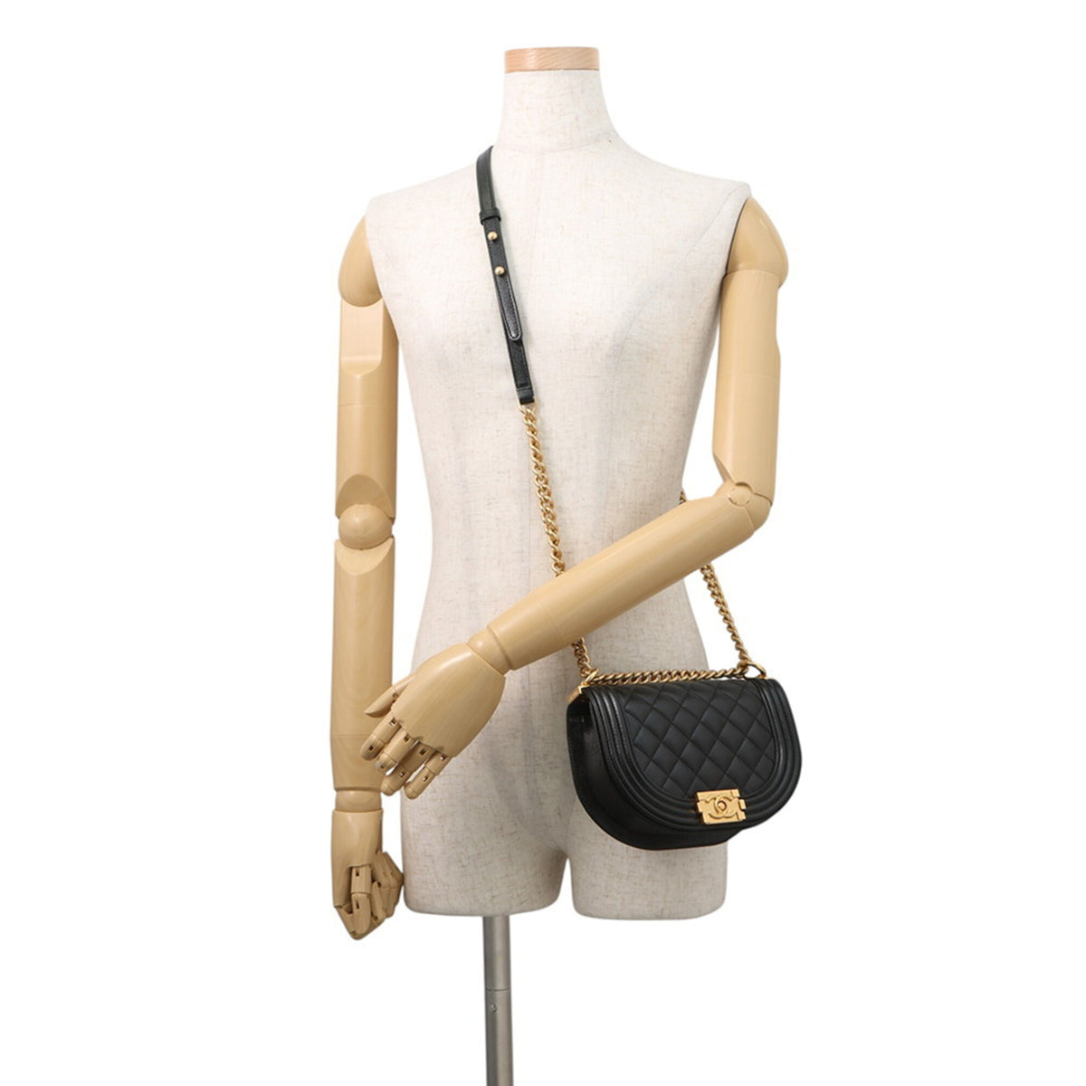 Chanel Black Grained Calfskin Handbag Shoulder Bag (Pre-Owned)