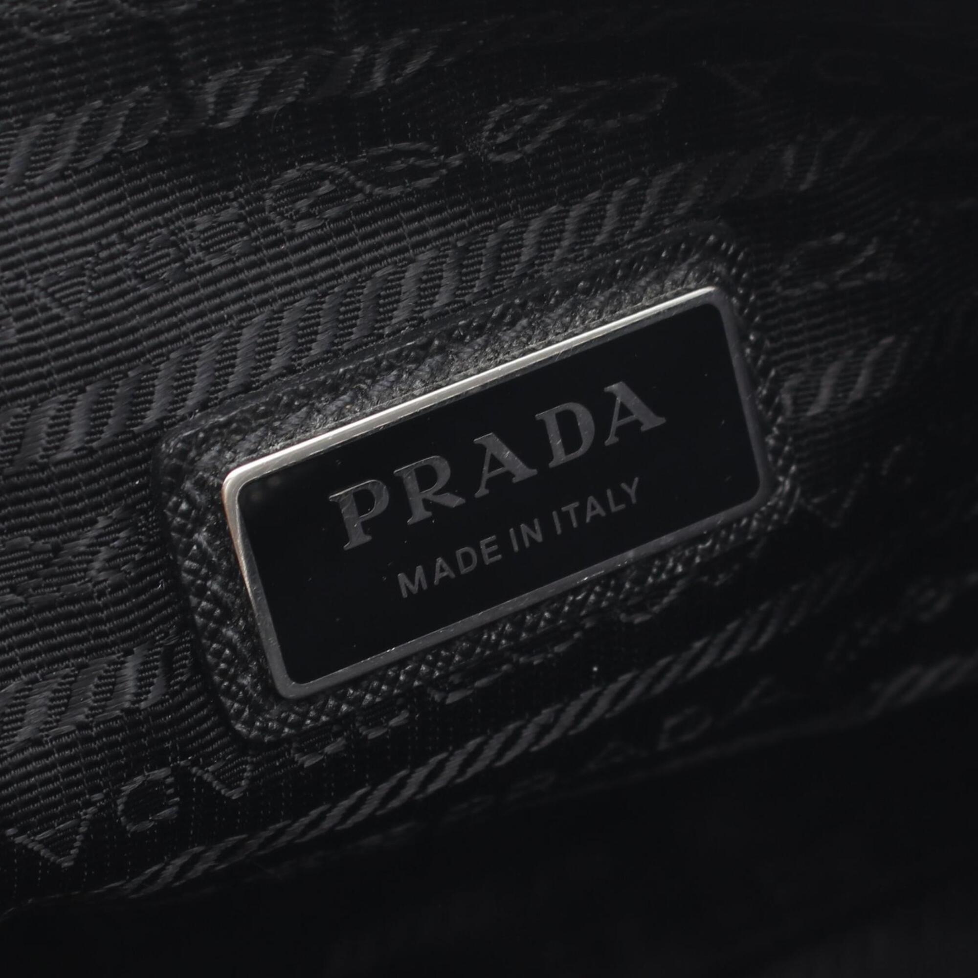 Prada Black Leather Handbag Pouch Shoulder Bag Weekend Bag (Pre-Owned)