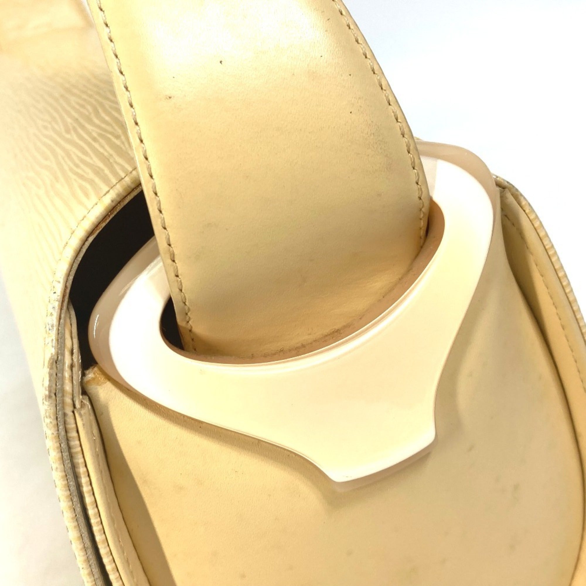 Louis Vuitton Epi Vanilla Yellow Epi Leather Shoulder Bag (Pre-Owned)
