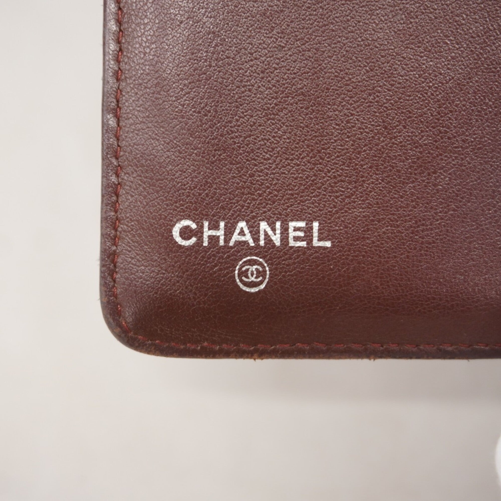 Chanel Black Leather Wallet (Bi-Fold) (Pre-Owned)