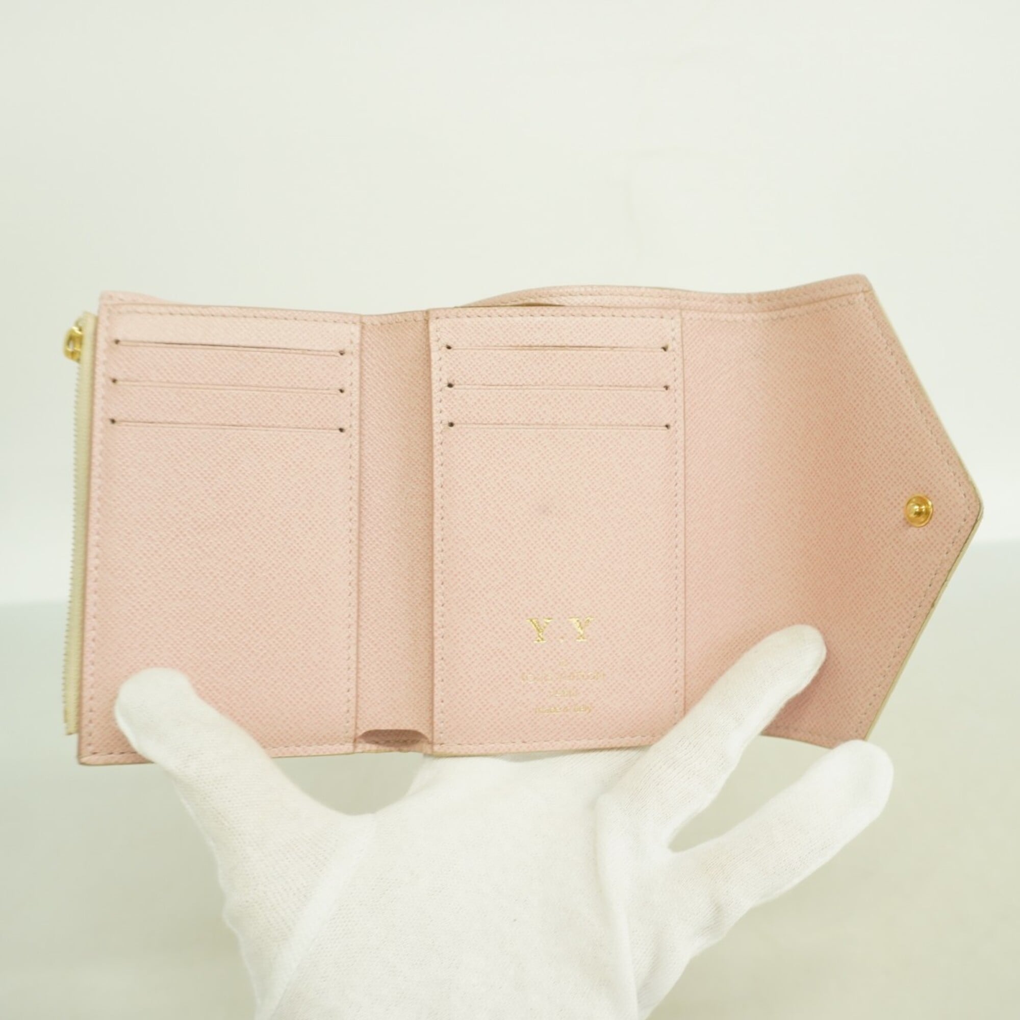 Louis Vuitton White Wallet (Tri-Fold) (Pre-Owned)