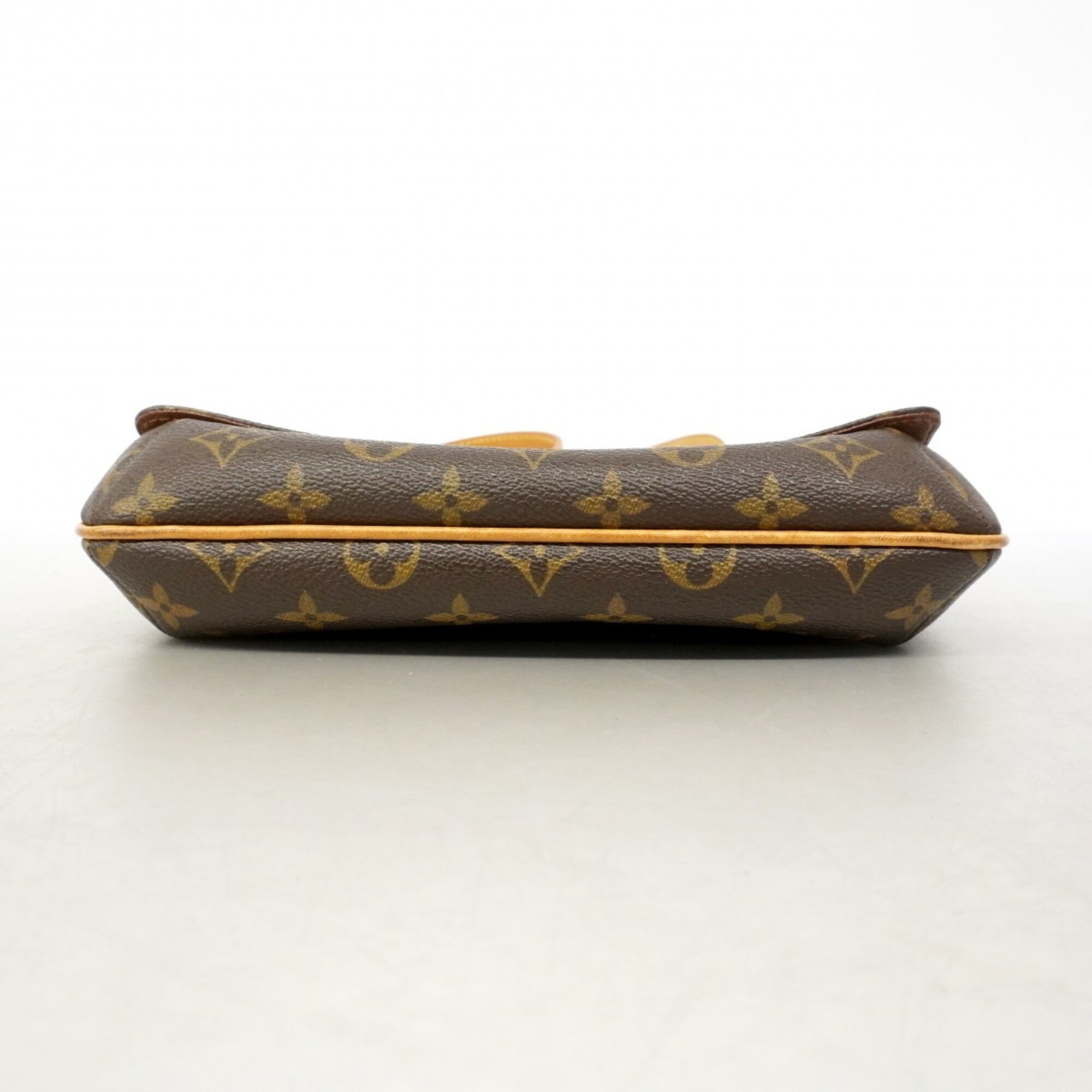 Louis Vuitton Brown Shoulder Bag (Pre-Owned)
