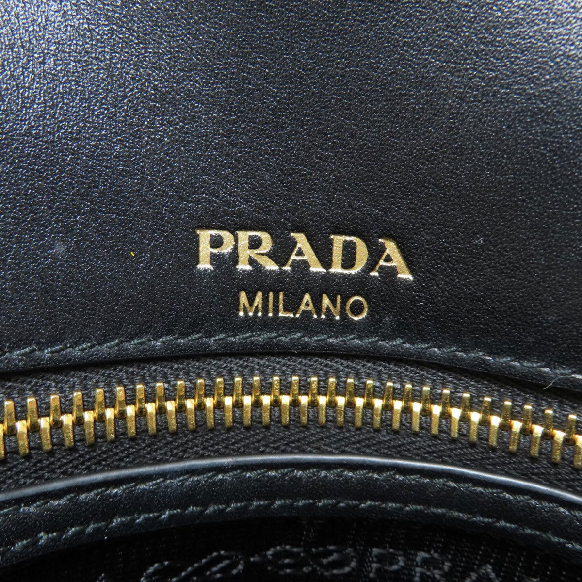 Prada Saffiano Black Saffiano Shoulder Bag (Pre-Owned)