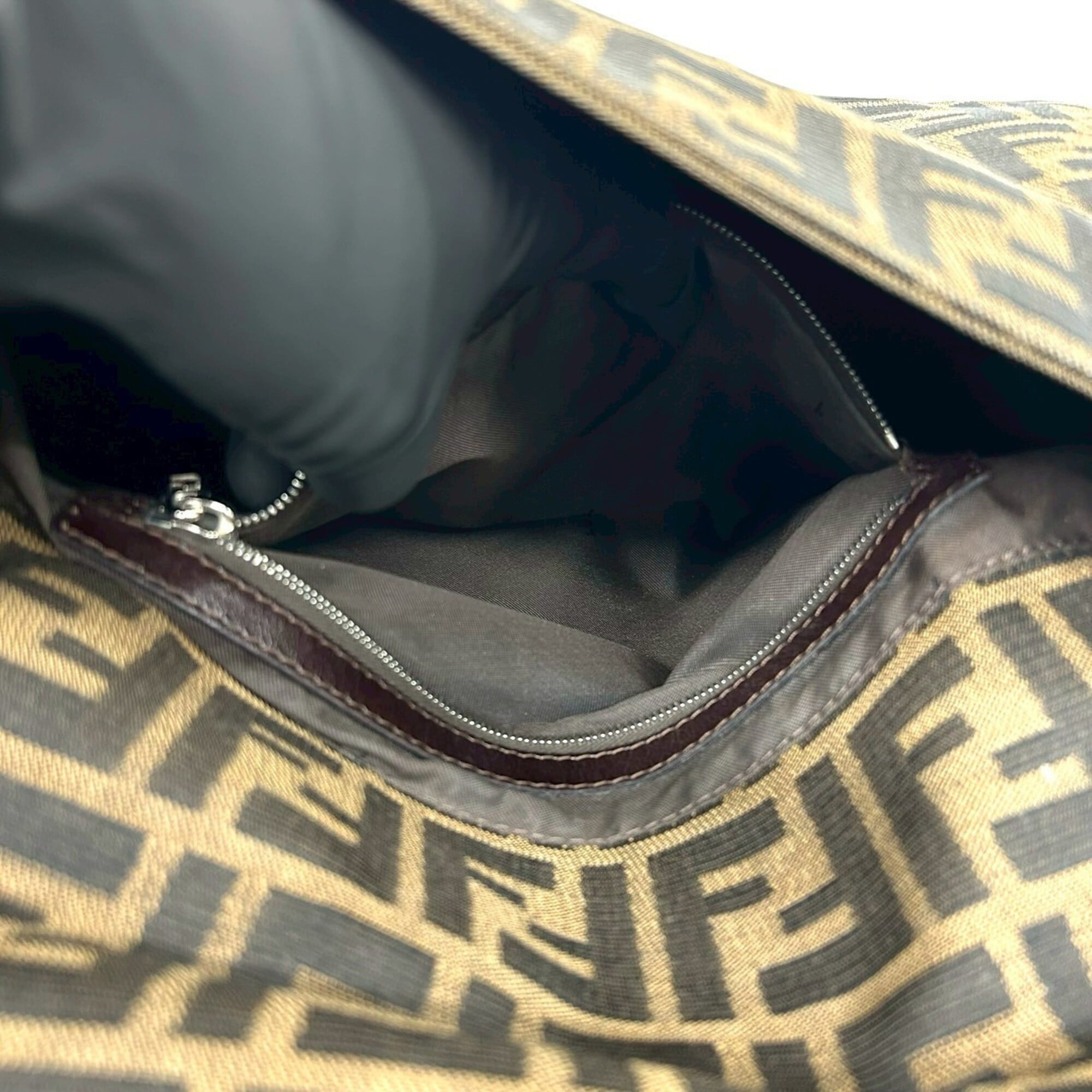 Fendi Black Brown Khaki Canvas Leather Handbag Shoulder Bag (Pre-Owned)