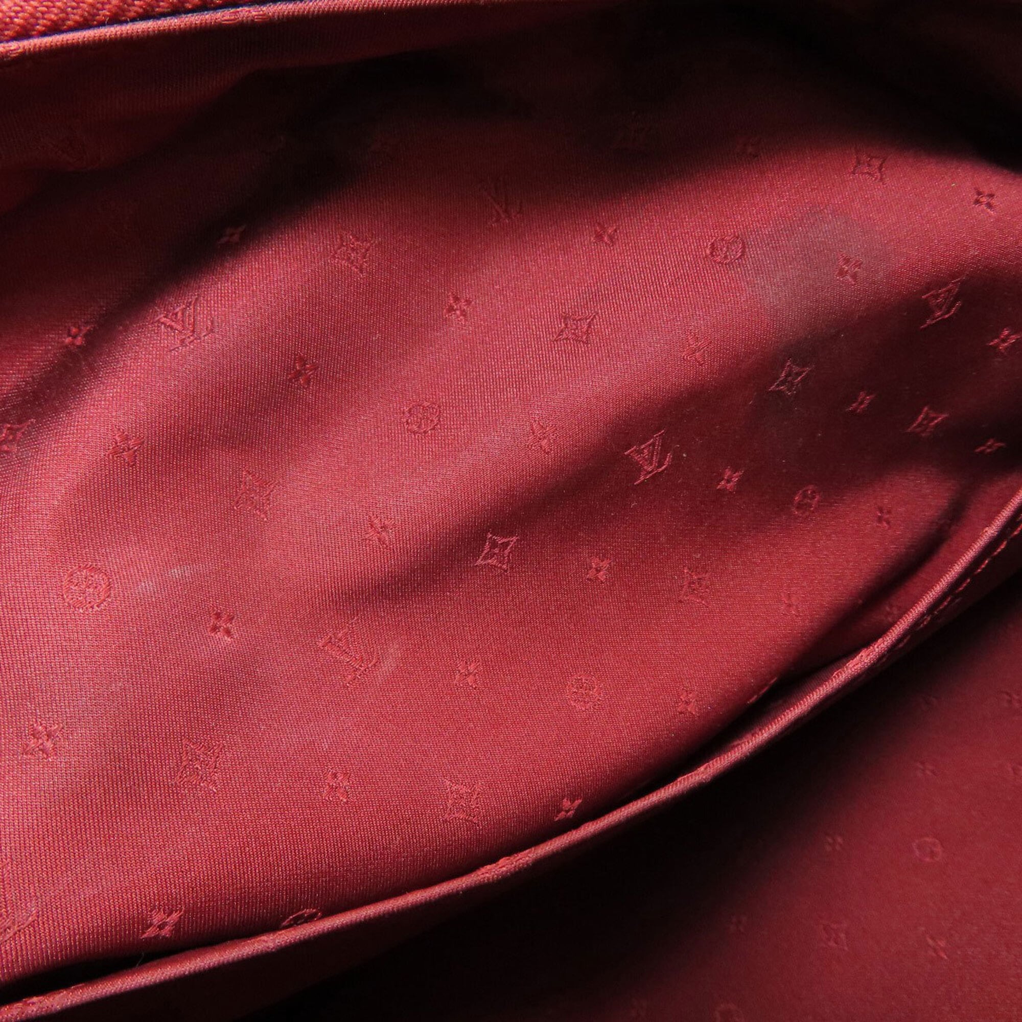 Louis Vuitton Red Color Suhali Leather Tote Bag (Pre-Owned)
