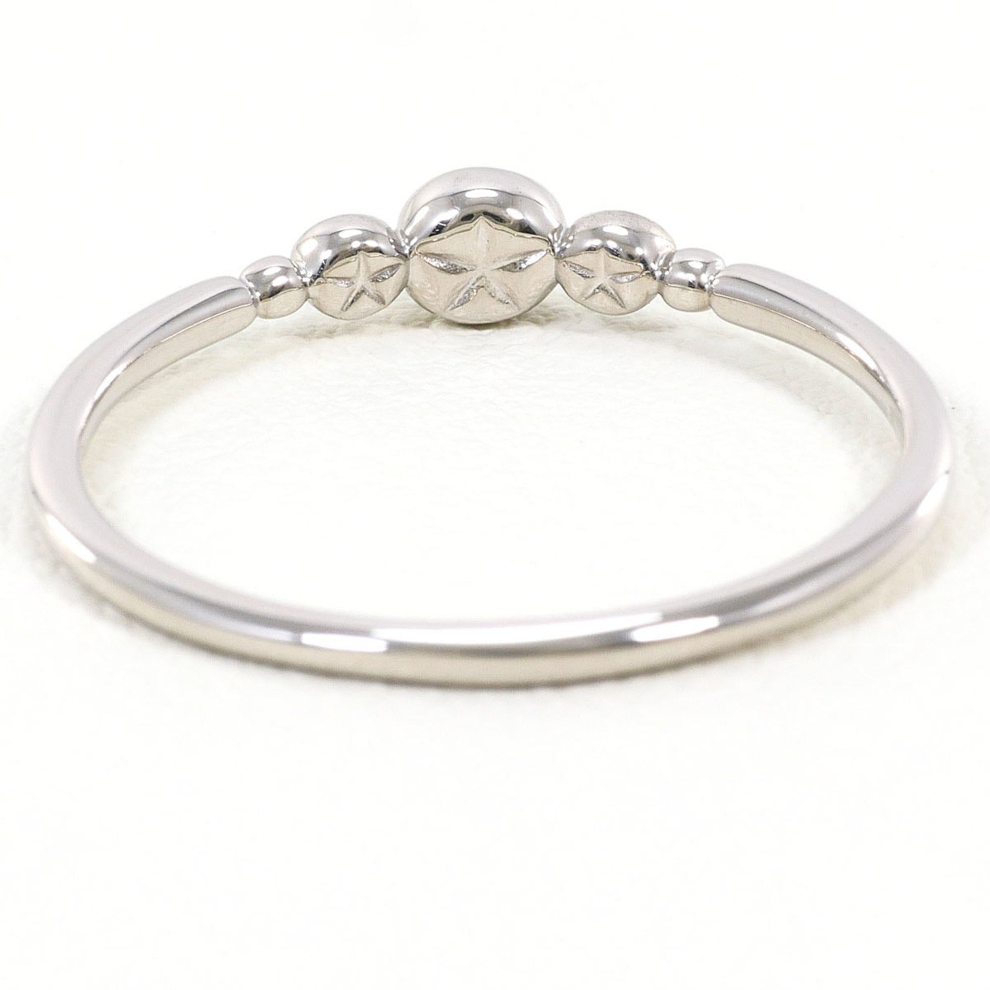 Unbranded White Gold White Gold (10K) Band Ring (Pre-Owned)