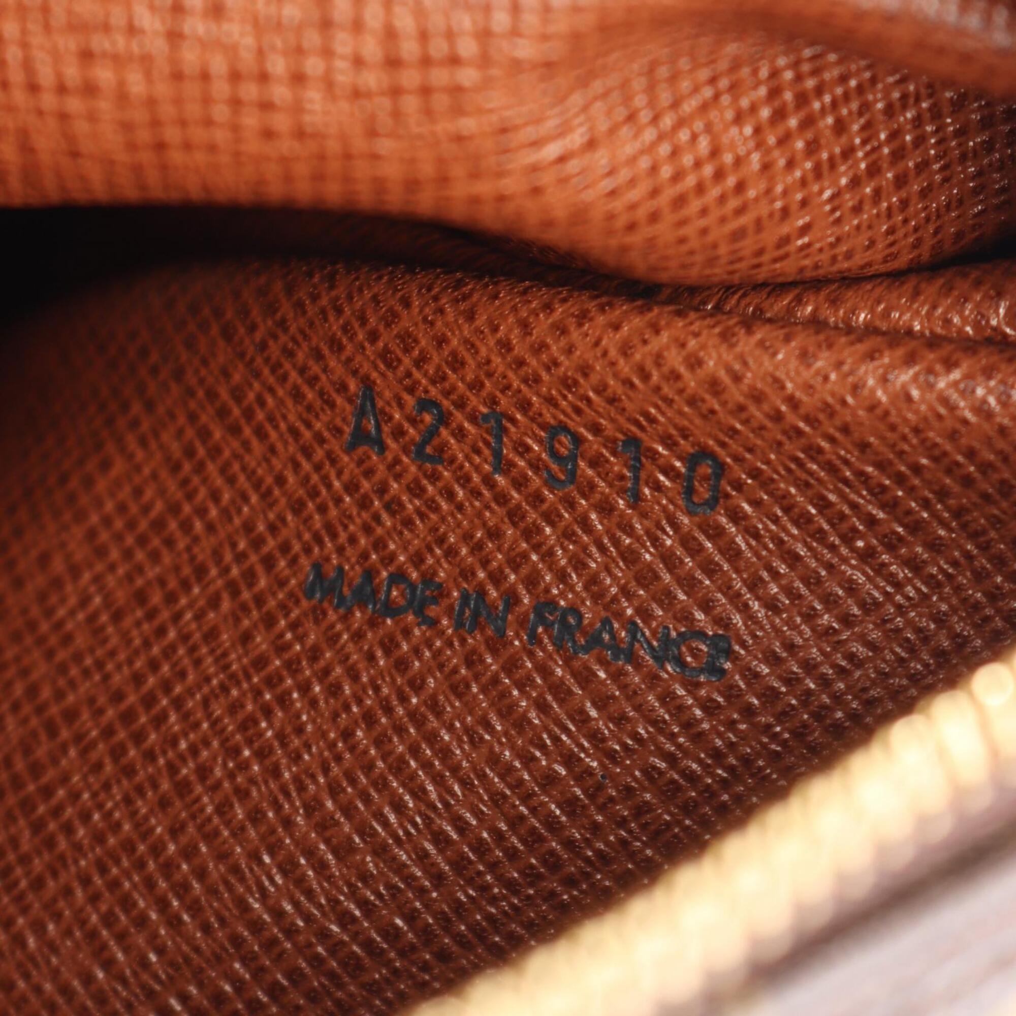 Louis Vuitton Brown Coated Canvas Leather Handbag Shoulder Bag (Pre-Owned)