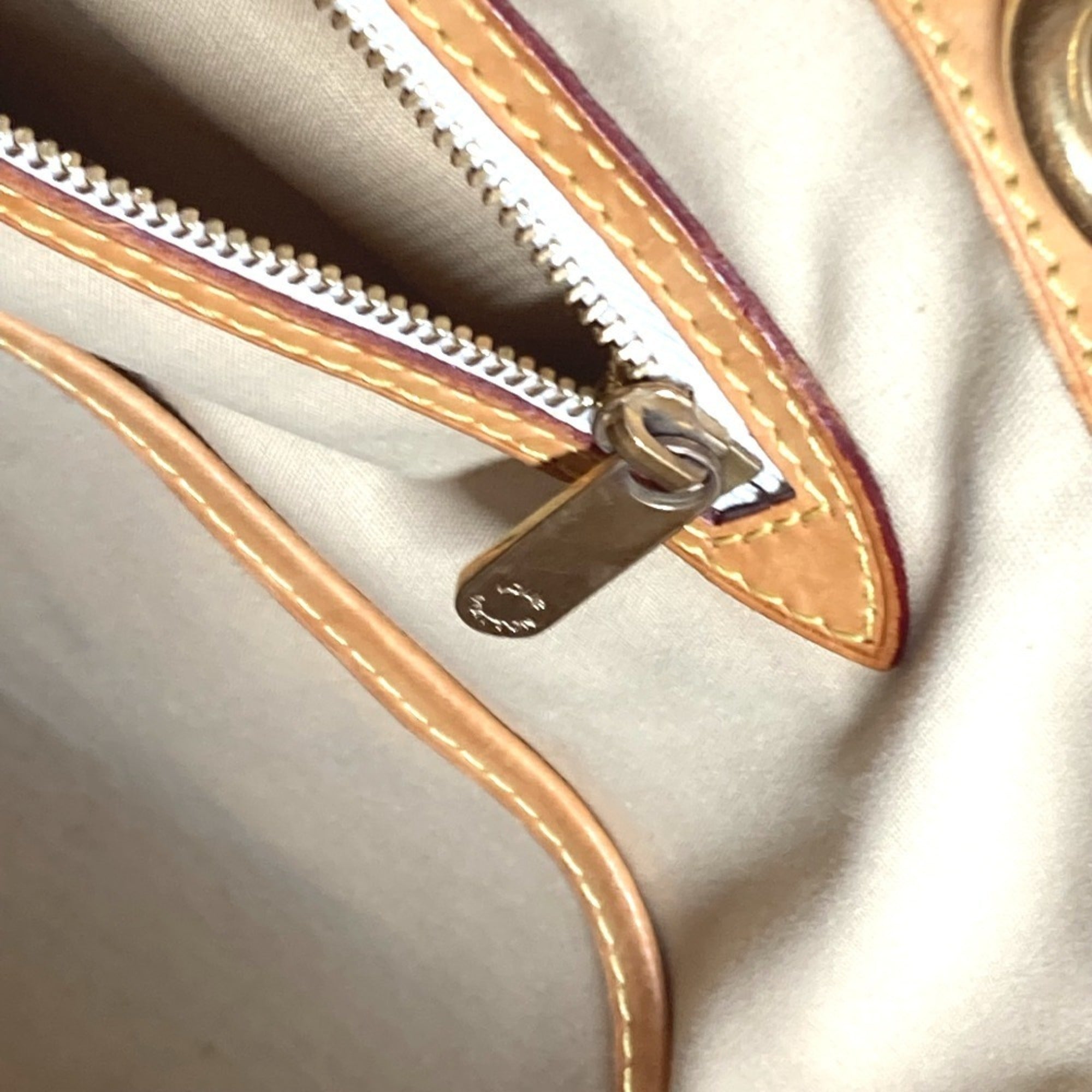 Louis Vuitton White Damier Azur Shoulder Bag Tote Bag (Pre-Owned)