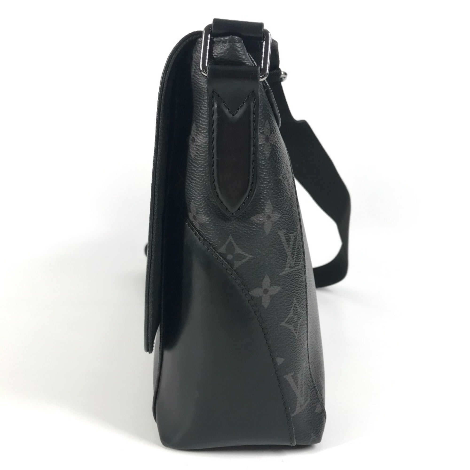 Louis Vuitton Black Monogram Eclipse Monogram Eclipse Messenger Bag Shoulder Bag (Pre-Owned)