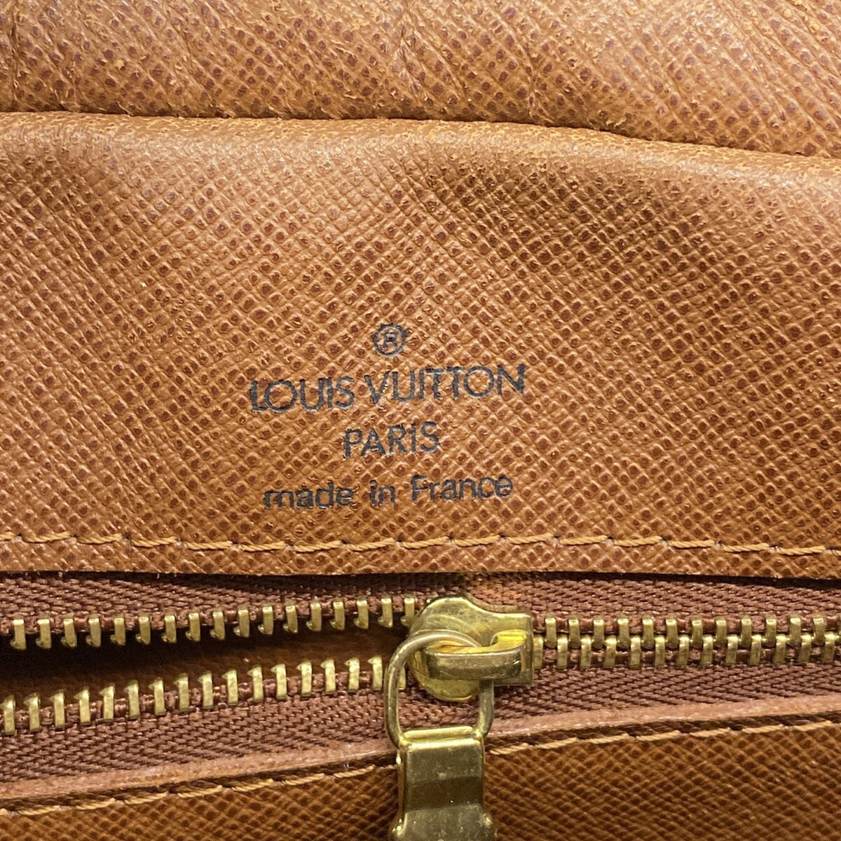 Louis Vuitton Brown Shoulder Bag (Pre-Owned)