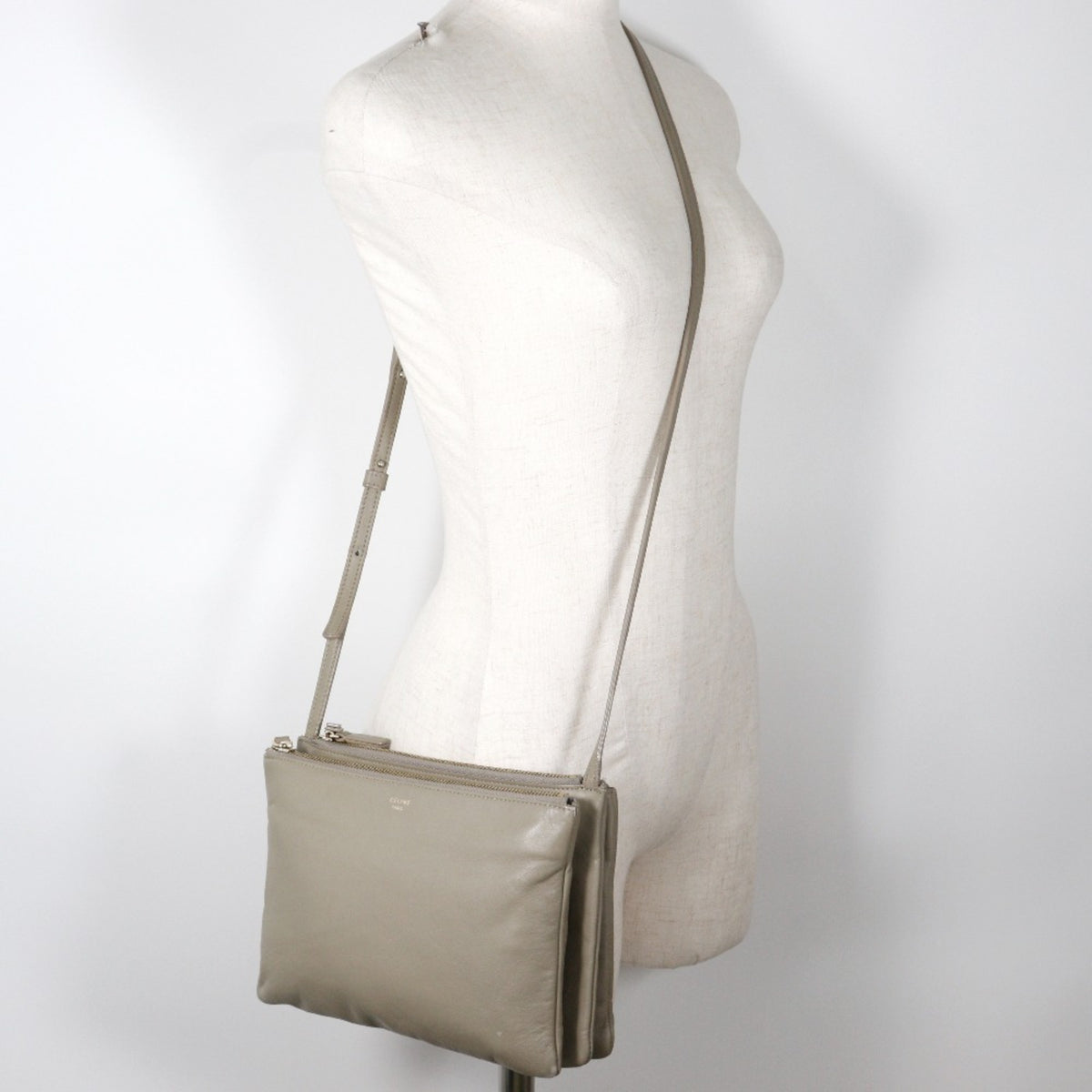 Celine Gray Leather Shoulder Bag (Pre-Owned)