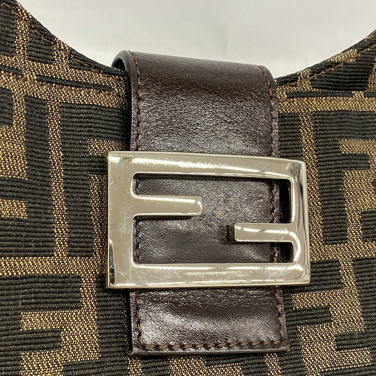 Fendi Brown Nylon Canvas Shoulder Bag (Pre-Owned)