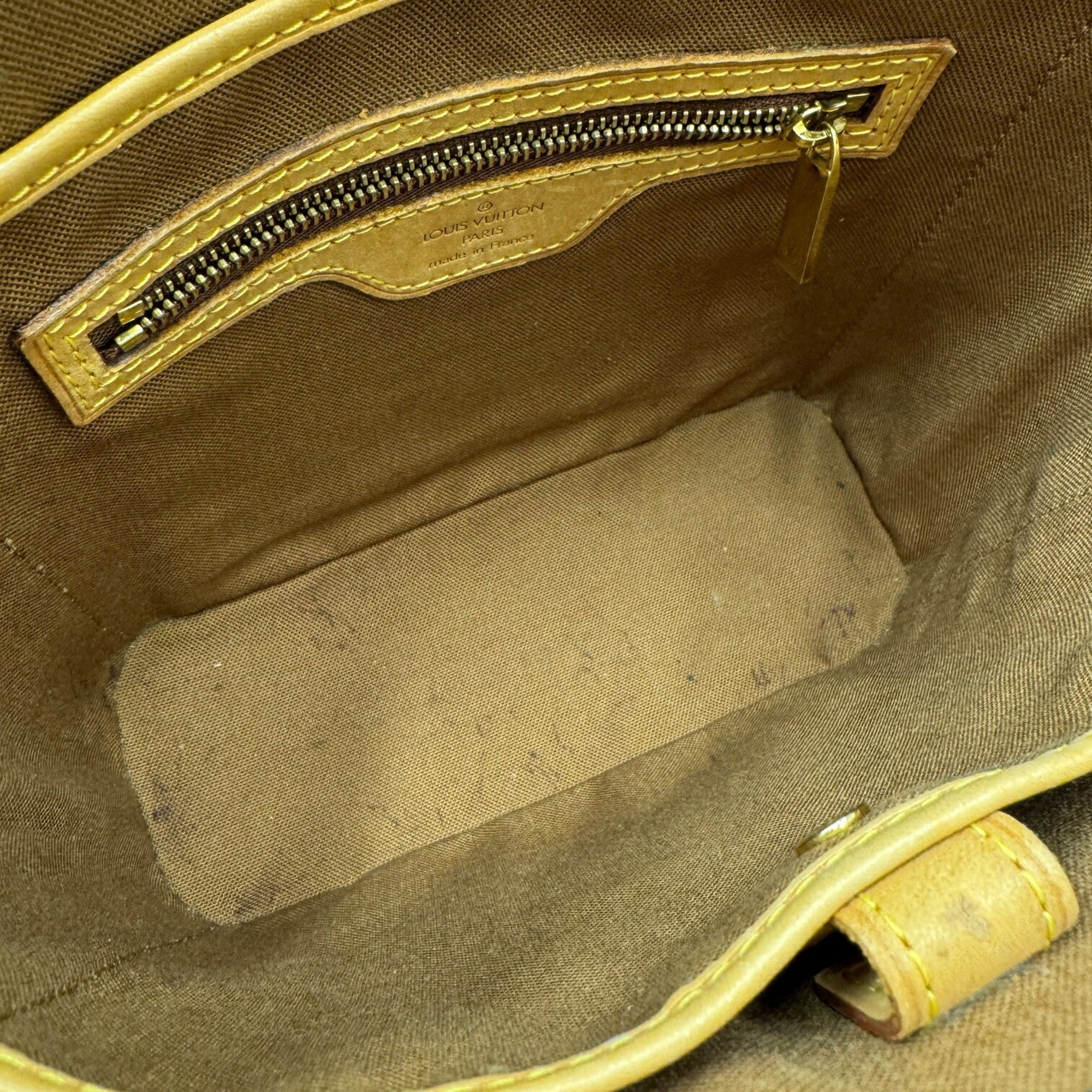 Louis Vuitton Brown Monogram Canvas Handbag (Pre-Owned)