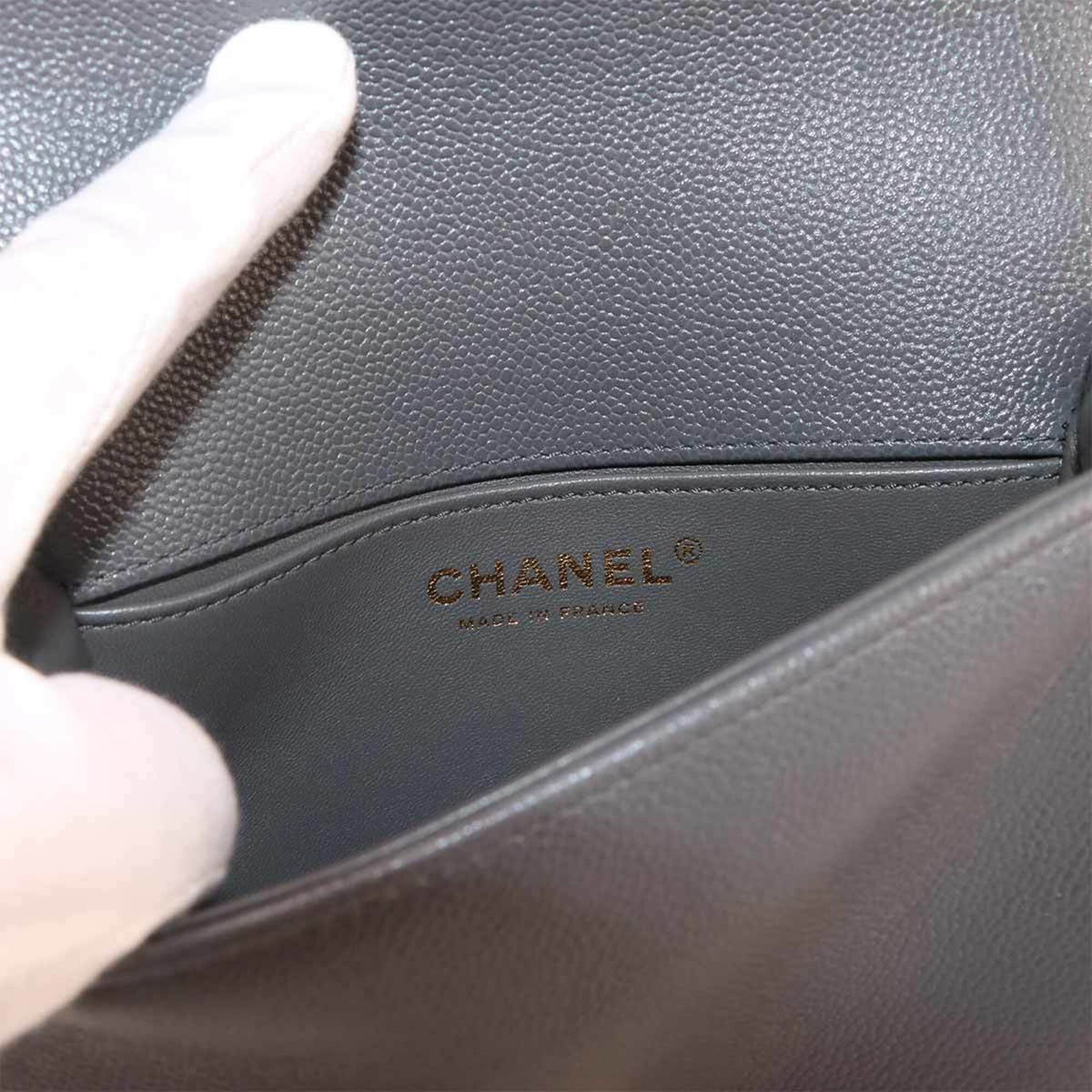 Chanel Gray Grained Calfskin Handbag Shoulder Bag (Pre-Owned)