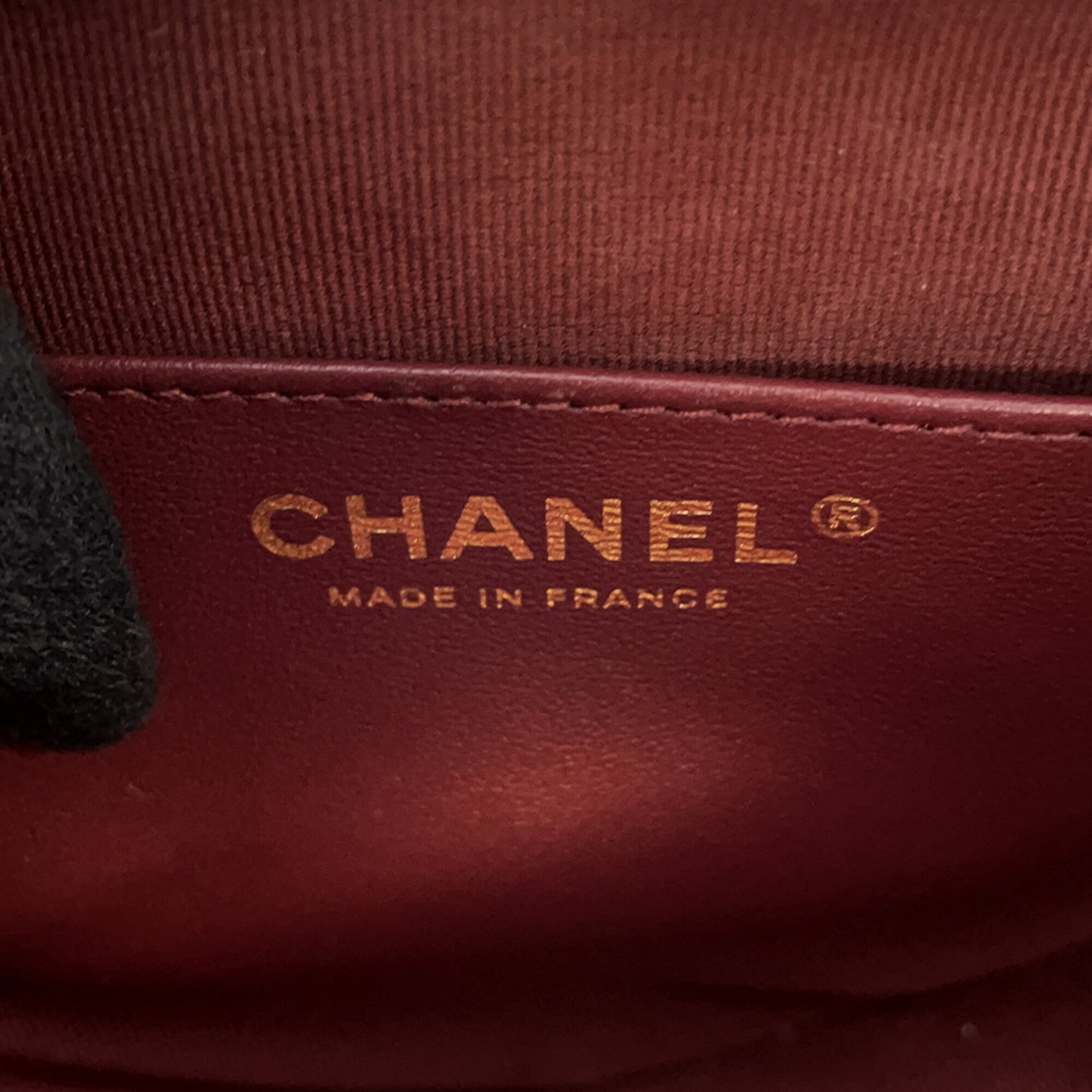 Chanel Black Leather Handbag Shoulder Bag (Pre-Owned)