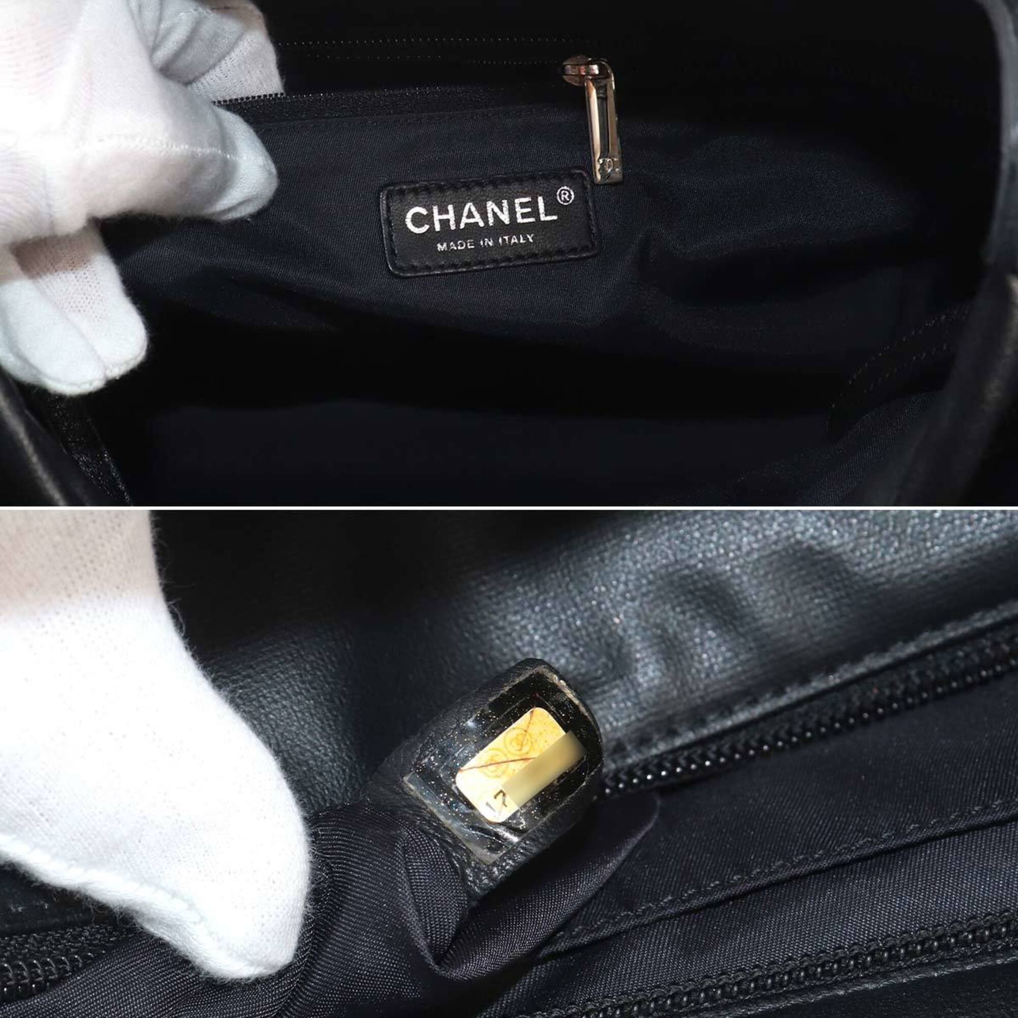 Chanel Black Nylon Handbag Tote Bag (Pre-Owned)