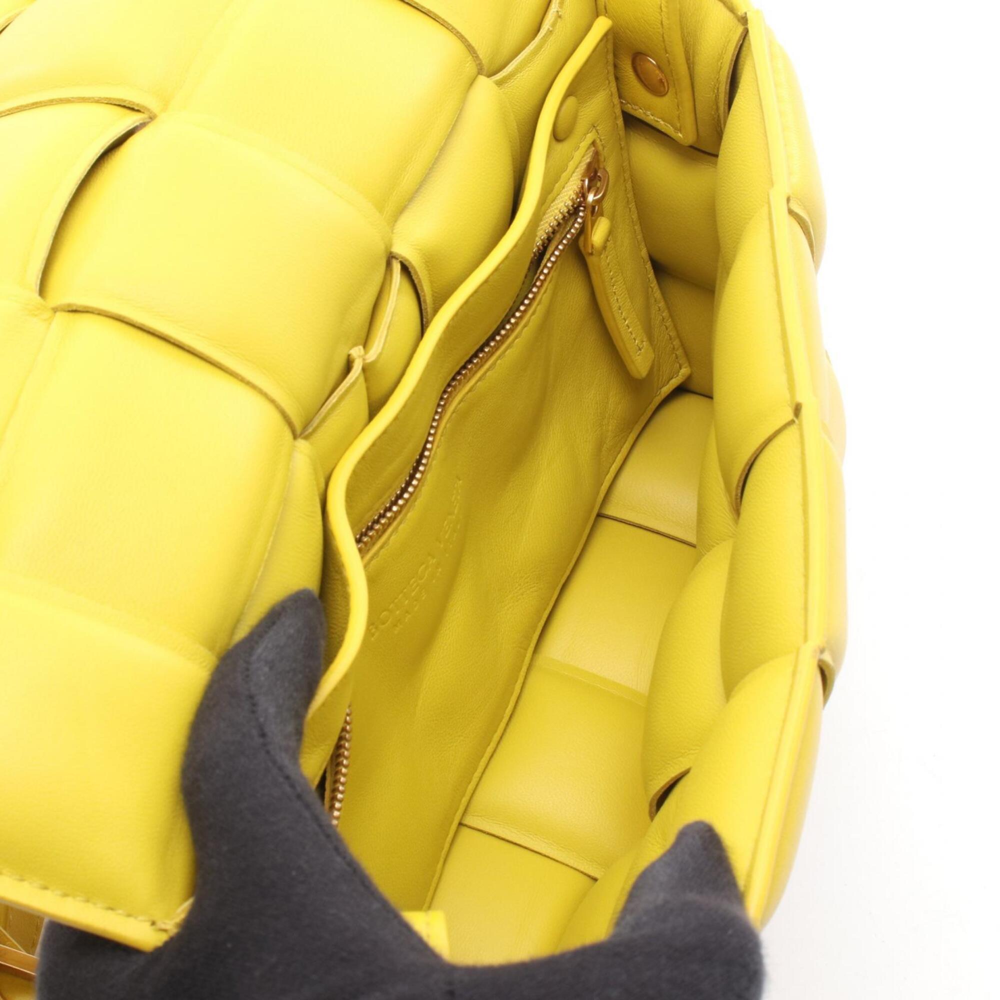 Bottega Veneta Yellow Leather Shoulder Bag (Pre-Owned)