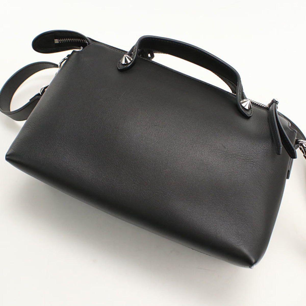 Fendi Black Leather Handbag (Pre-Owned)