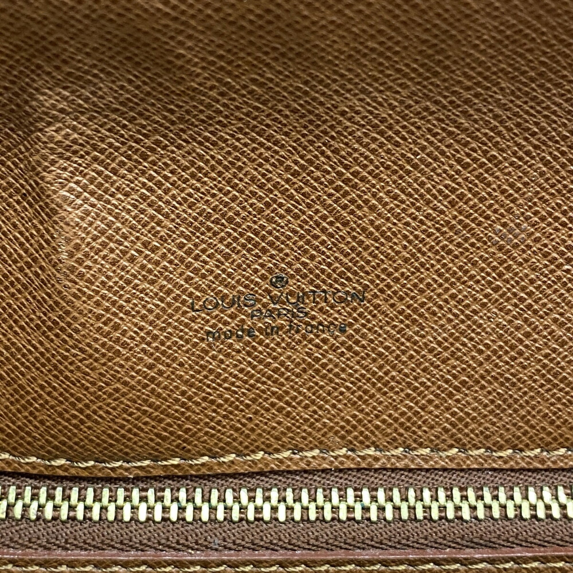 Louis Vuitton Brown Shoulder Bag (Pre-Owned)