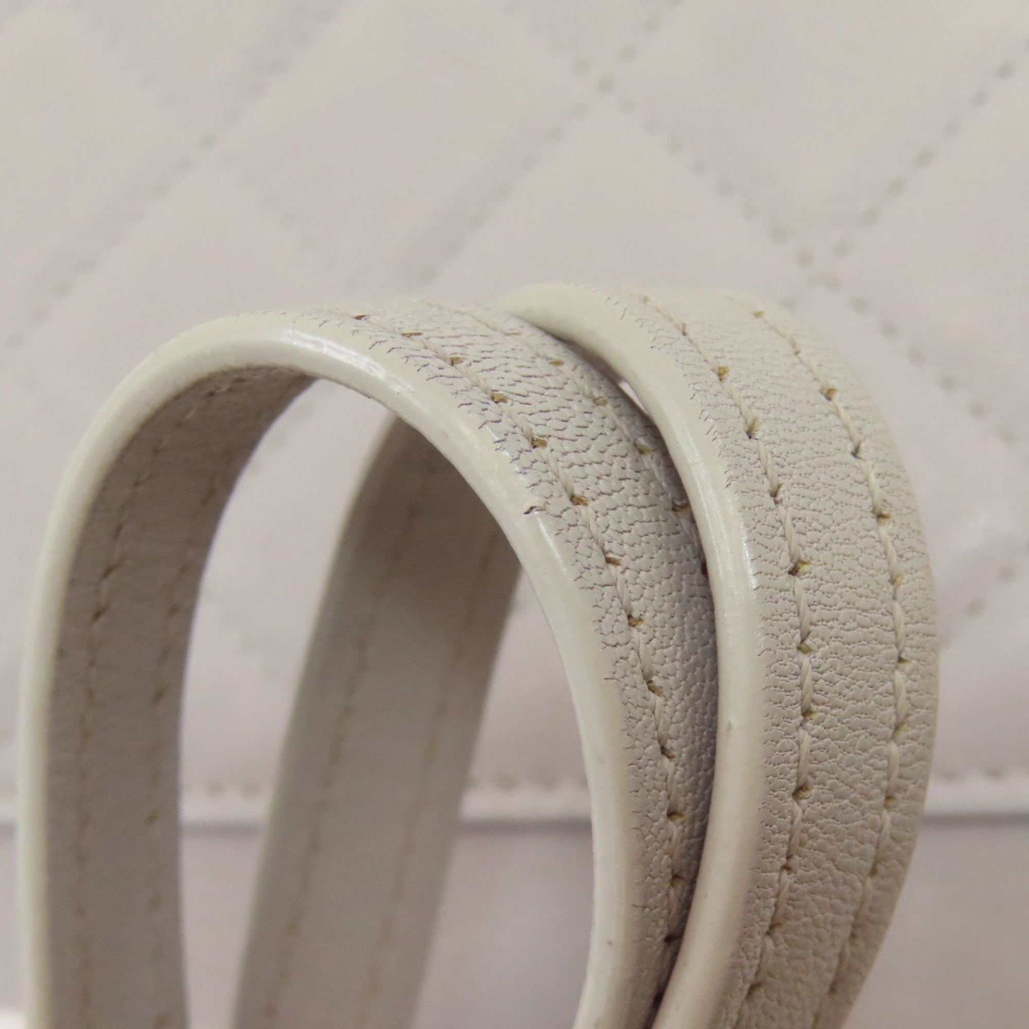 Chanel Gray Shoulder Bag (Pre-Owned)