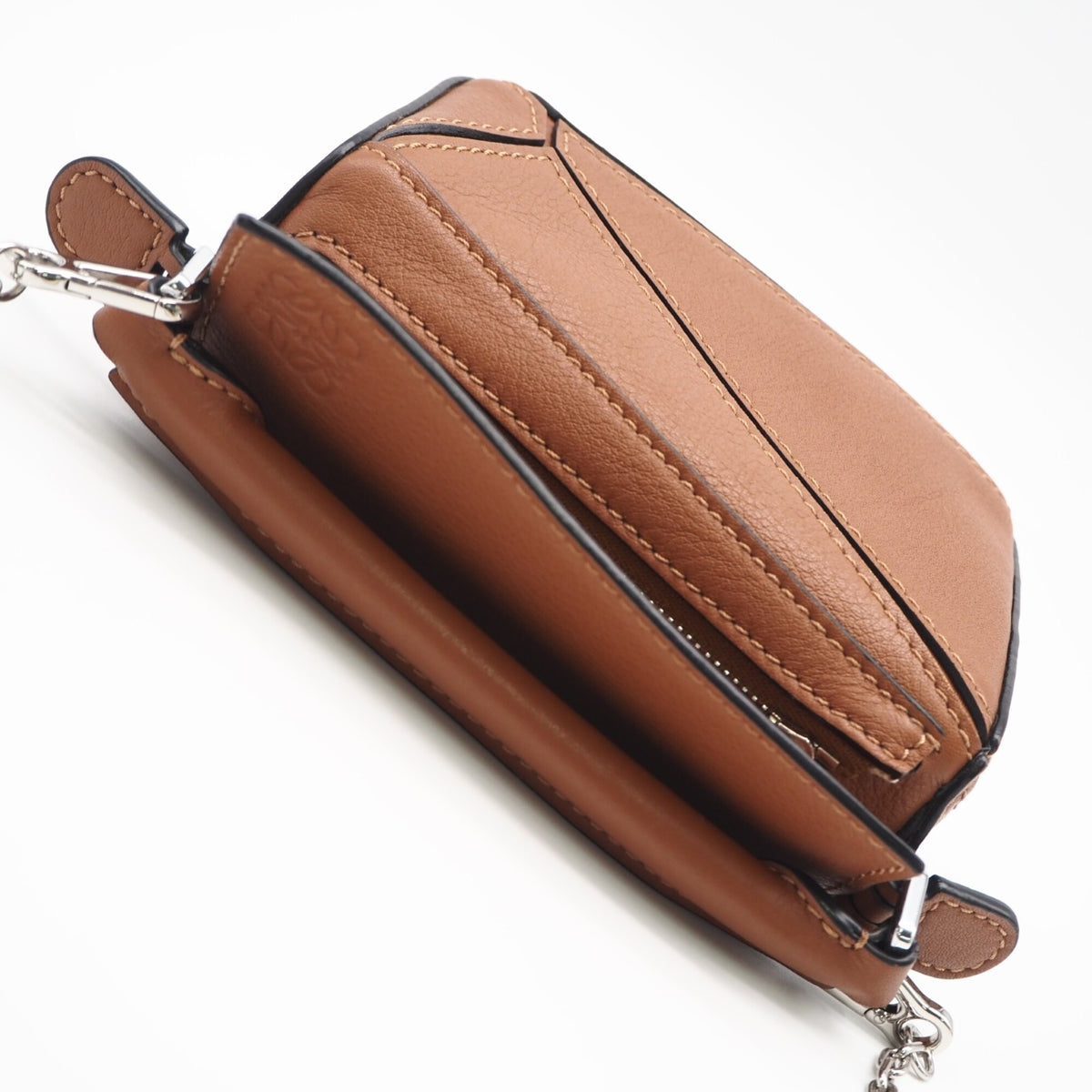 Loewe Puzzle Brown Leather Shoulder Bag (Pre-Owned)