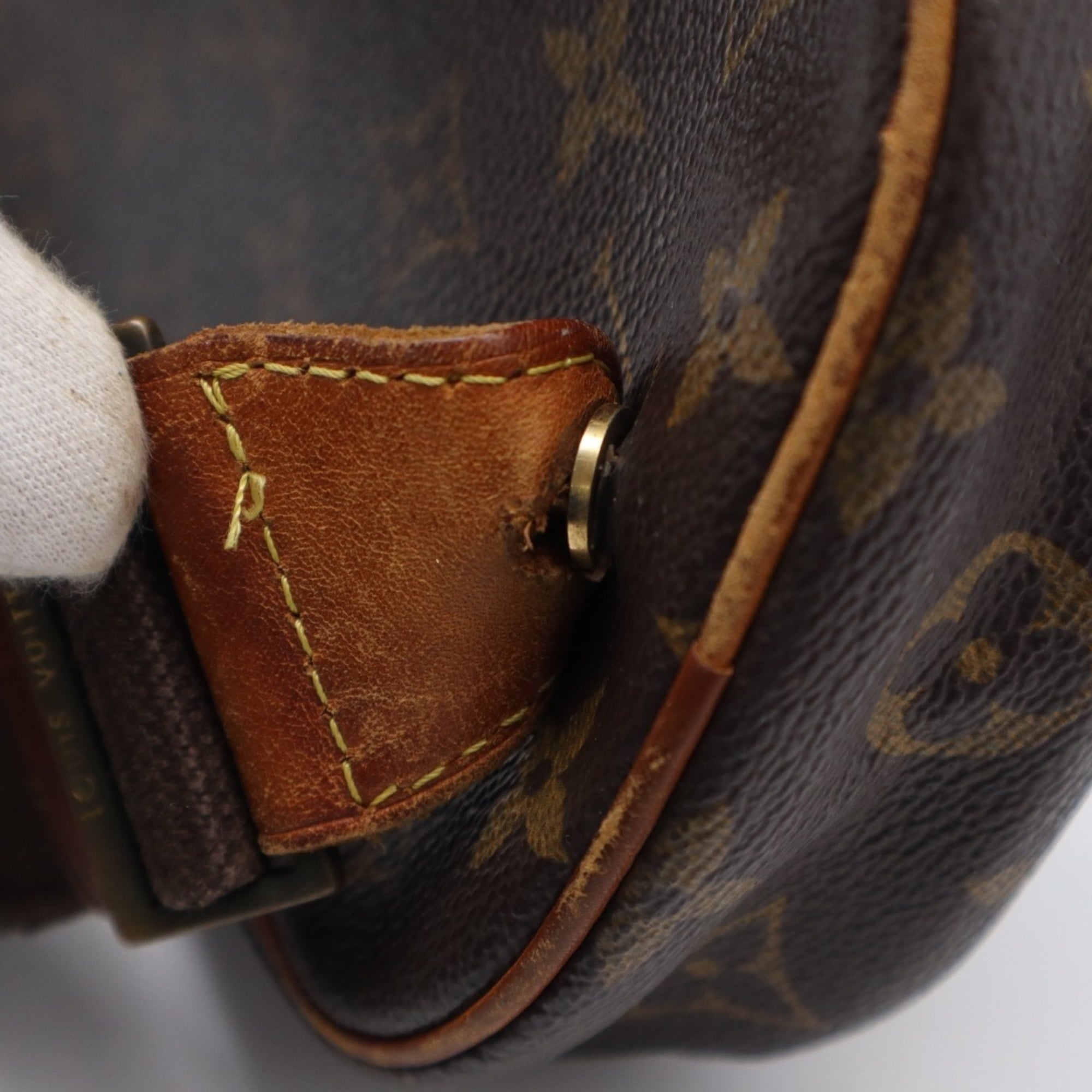 Louis Vuitton Monogram Brown Coated Canvas Leather Pochette Shoulder Bag (Pre-Owned)