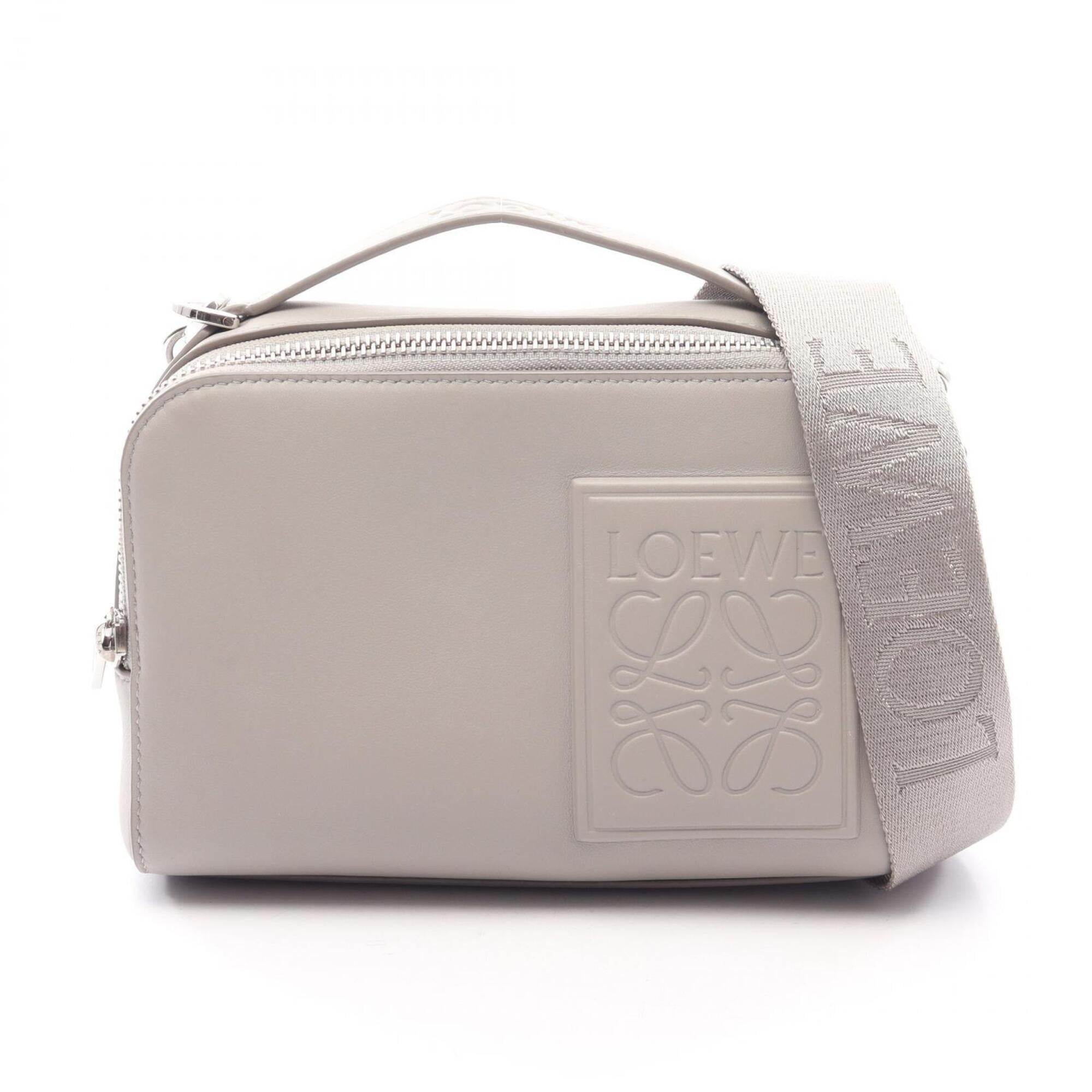 Loewe Gray Leather Handbag (Pre-Owned)