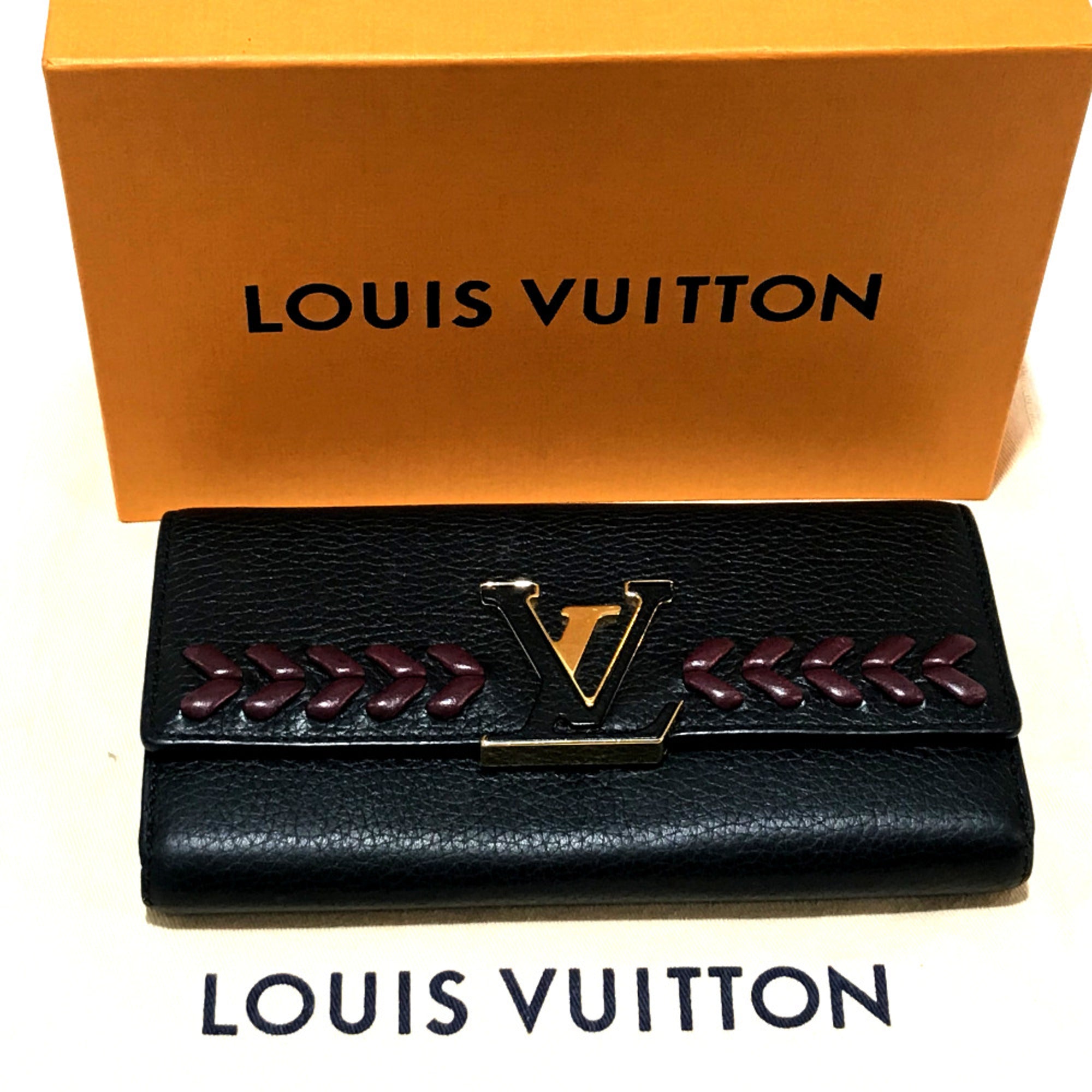 Louis Vuitton Black Leather Wallet (Bi-Fold) (Pre-Owned)