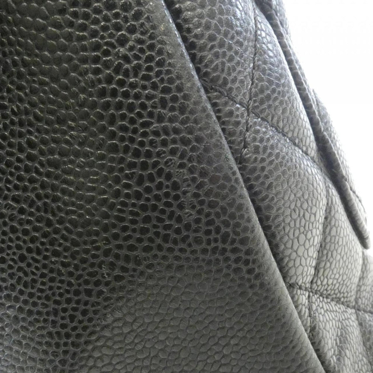 Chanel Black Grained Calfskin Shoulder Bag (Pre-Owned)