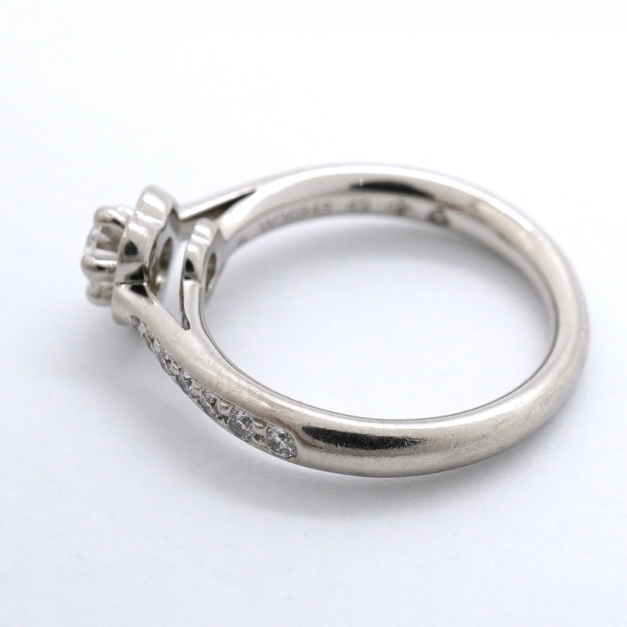 Chanel Platinum 950 Band Ring (Pre-Owned)
