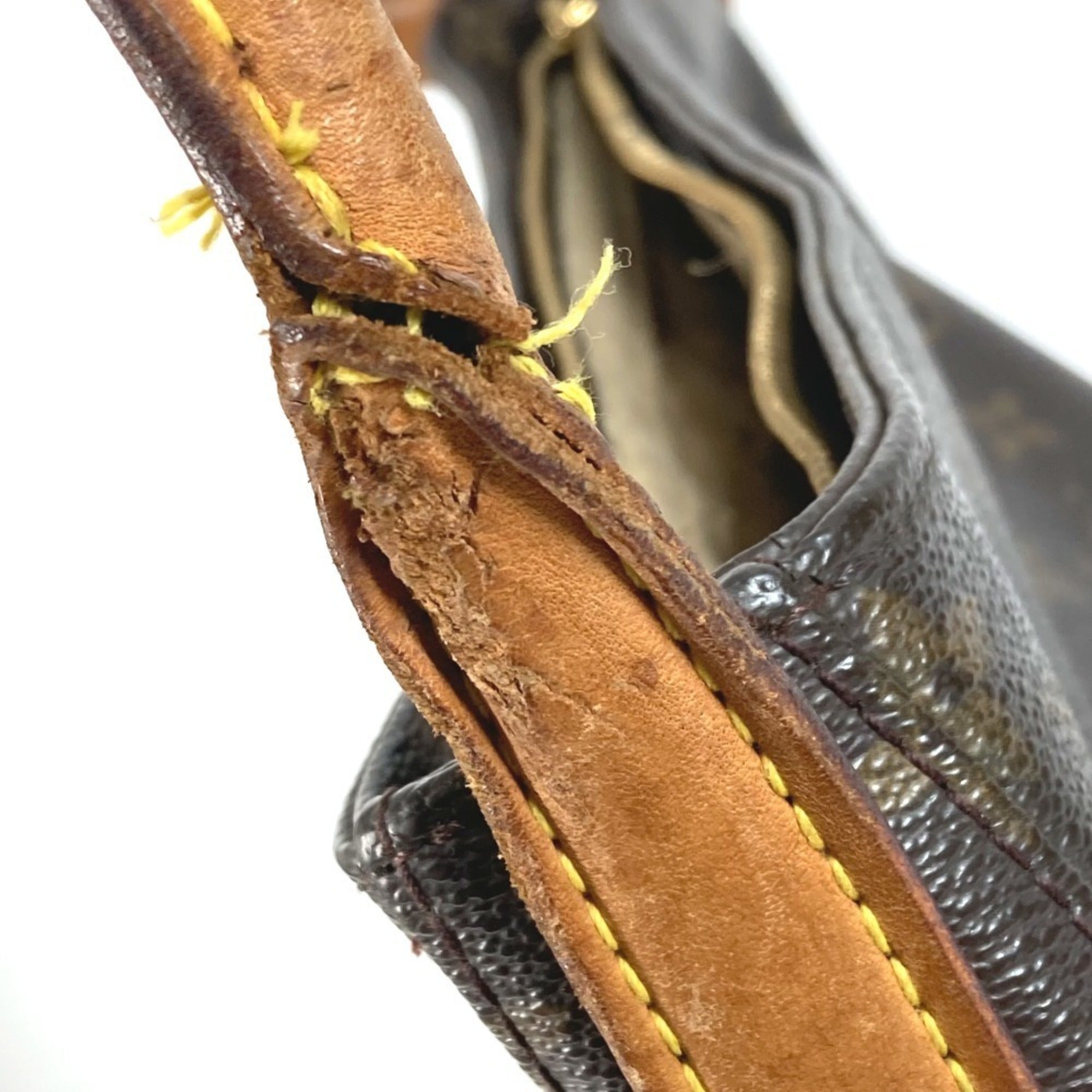 Louis Vuitton Brown Monogram Handbag Shoulder Bag (Pre-Owned)