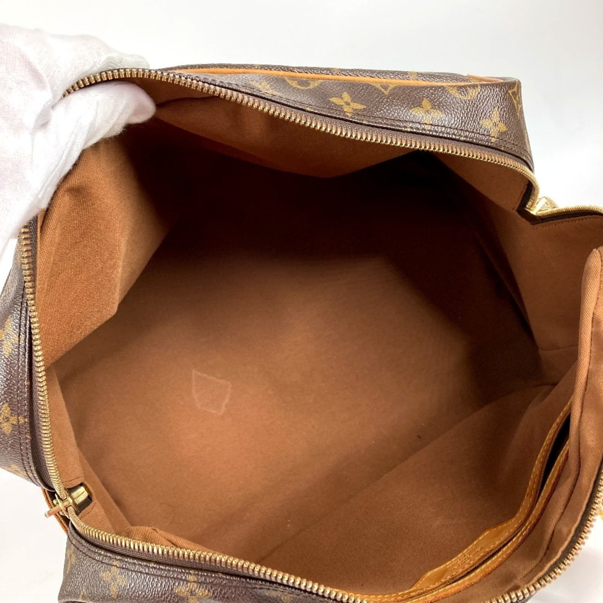 Louis Vuitton Monogram Monogram Boston Bag (Pre-Owned)