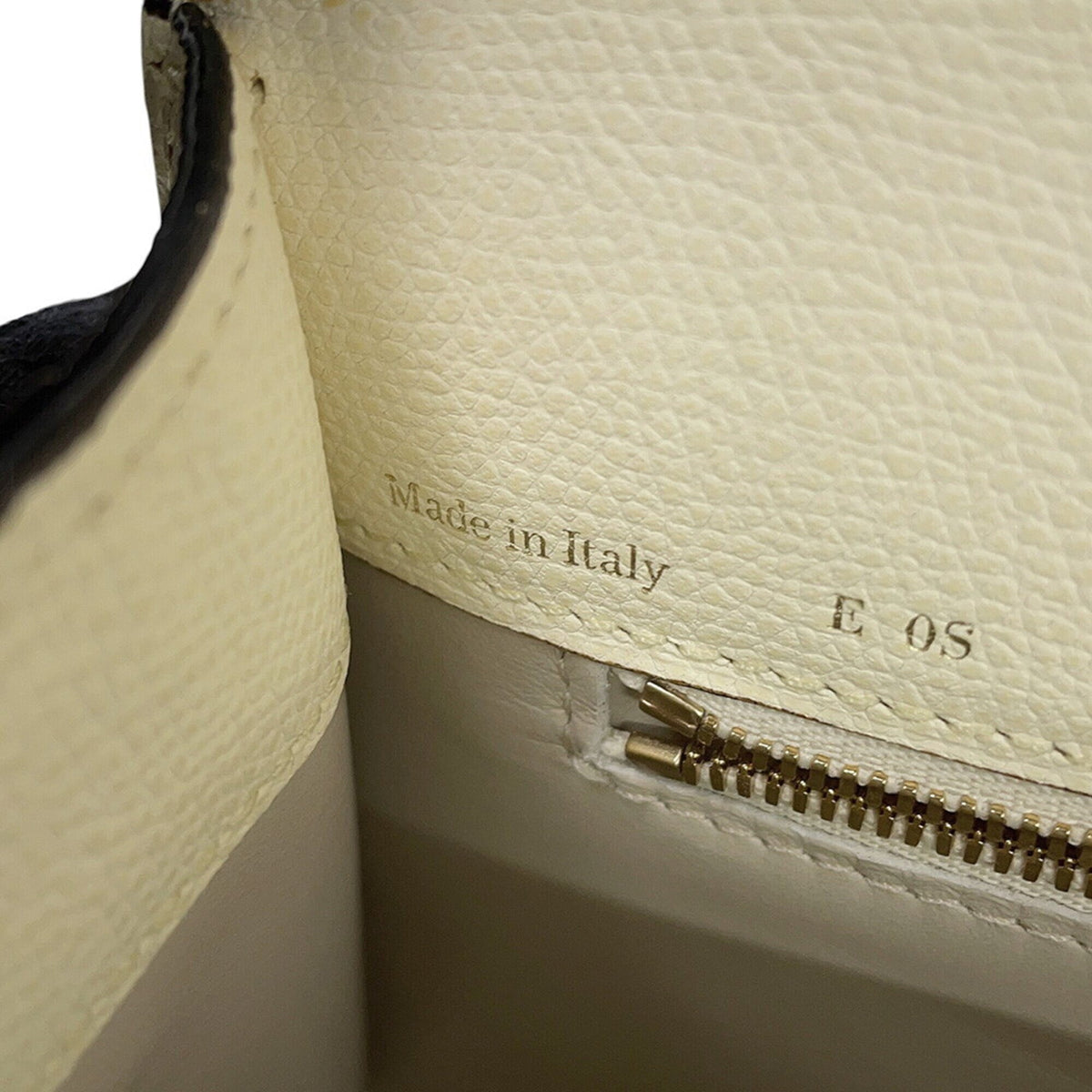 Valextra White Leather Handbag (Pre-Owned)