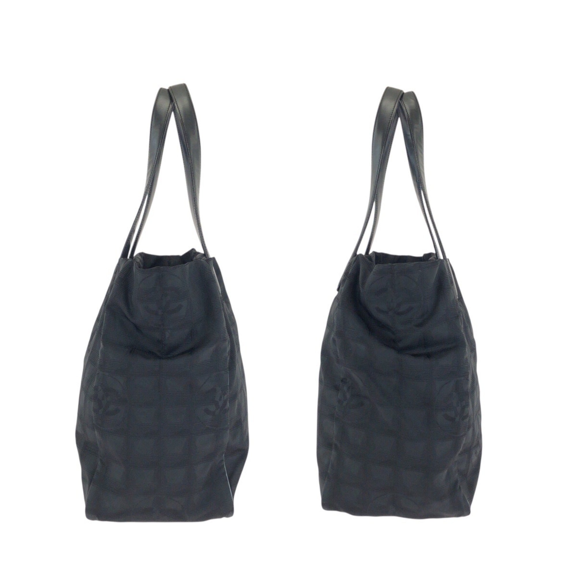 Chanel Black New Travel Line Shoulder Bag Tote Bag (Pre-Owned)