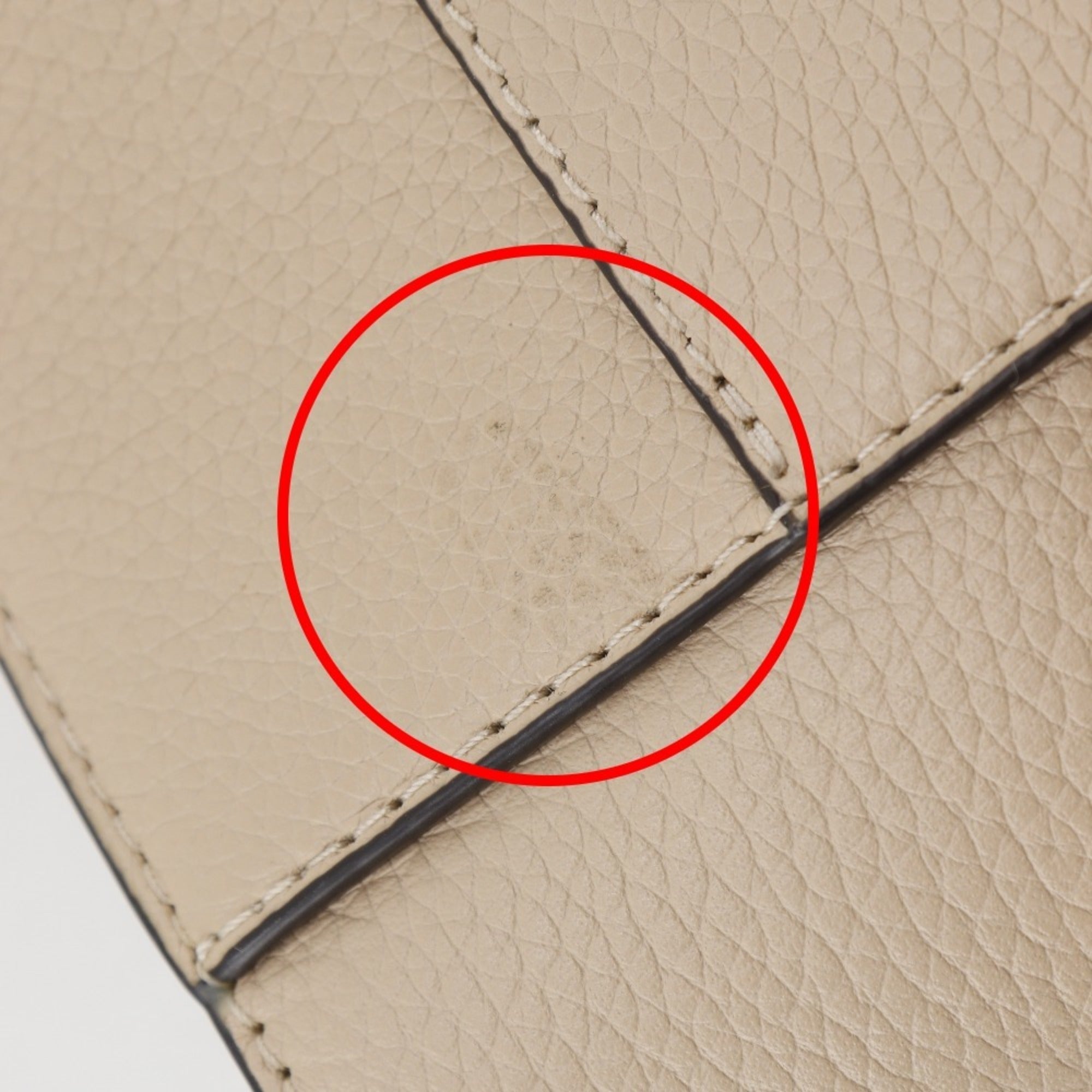 Michael Kors Beige Leather Tote Bag (Pre-Owned)