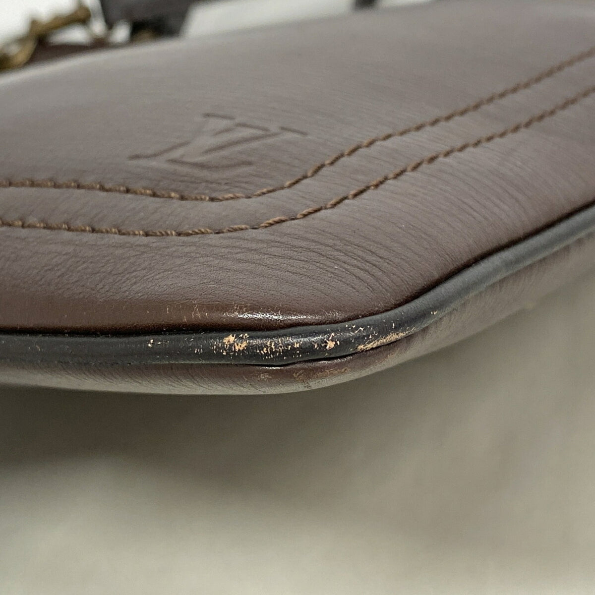 Louis Vuitton Coffee Shoulder Bag (Pre-Owned)