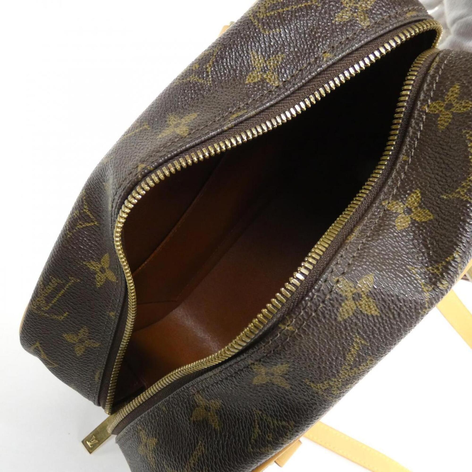 Louis Vuitton Marron Coated Canvas Shoulder Bag (Pre-Owned)